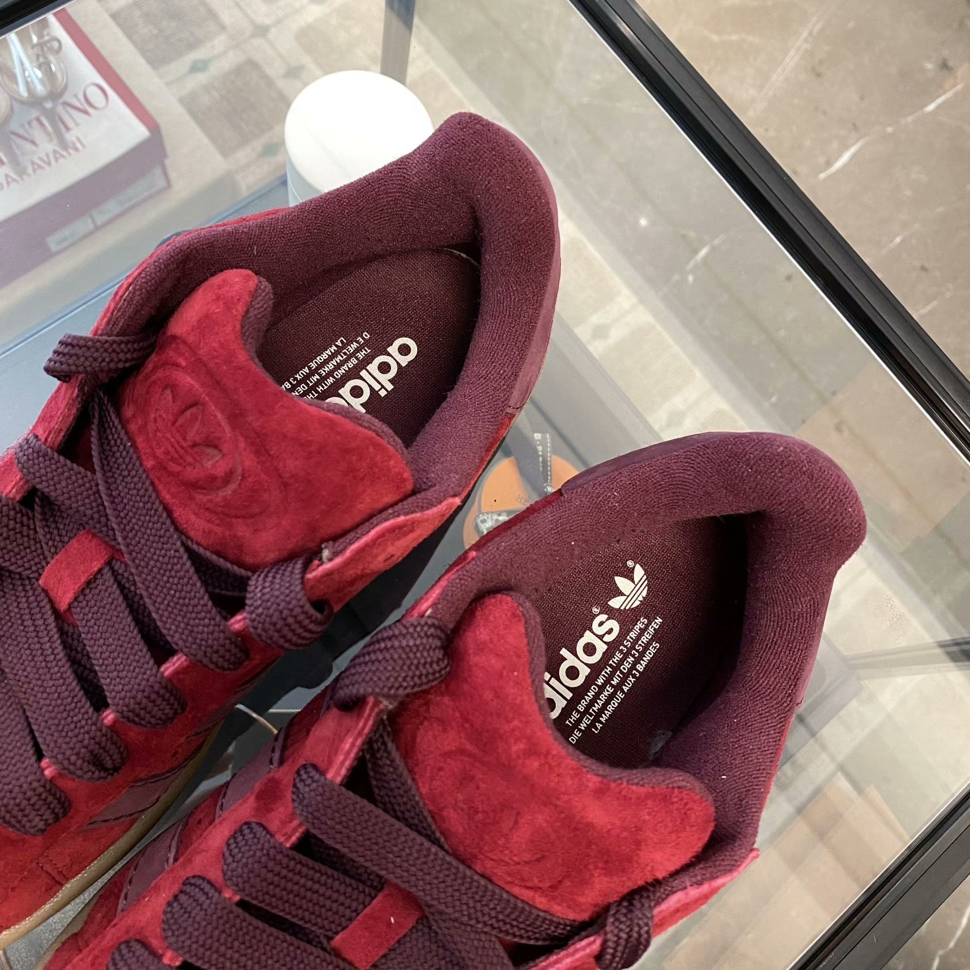 Adidas Adidas Red Lowtop Sneakers 9 Men Size US 9 / EU 42 - 5 Thumbnail