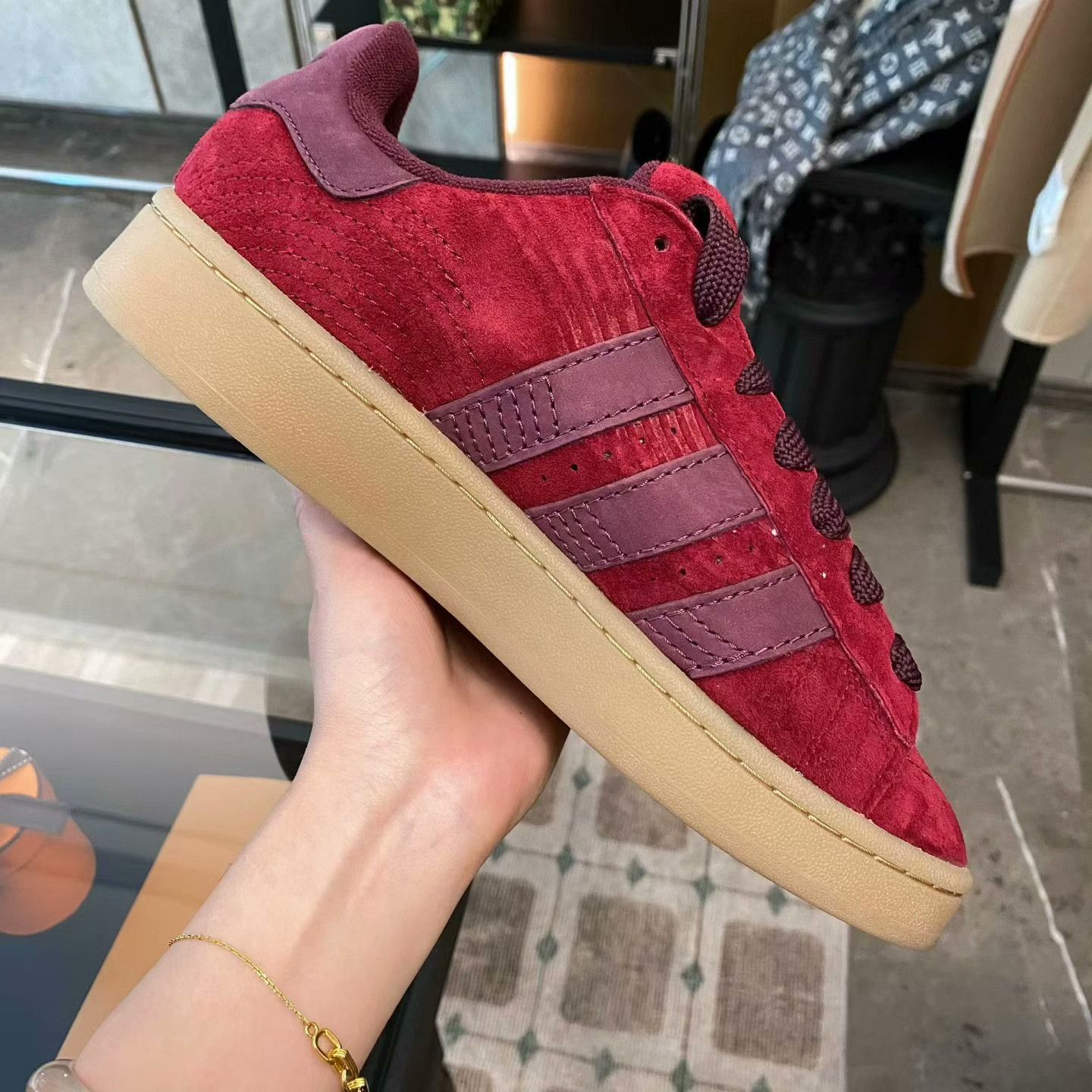 Adidas Adidas Red Lowtop Sneakers 9 Men Size US 9 / EU 42 - 4 Thumbnail