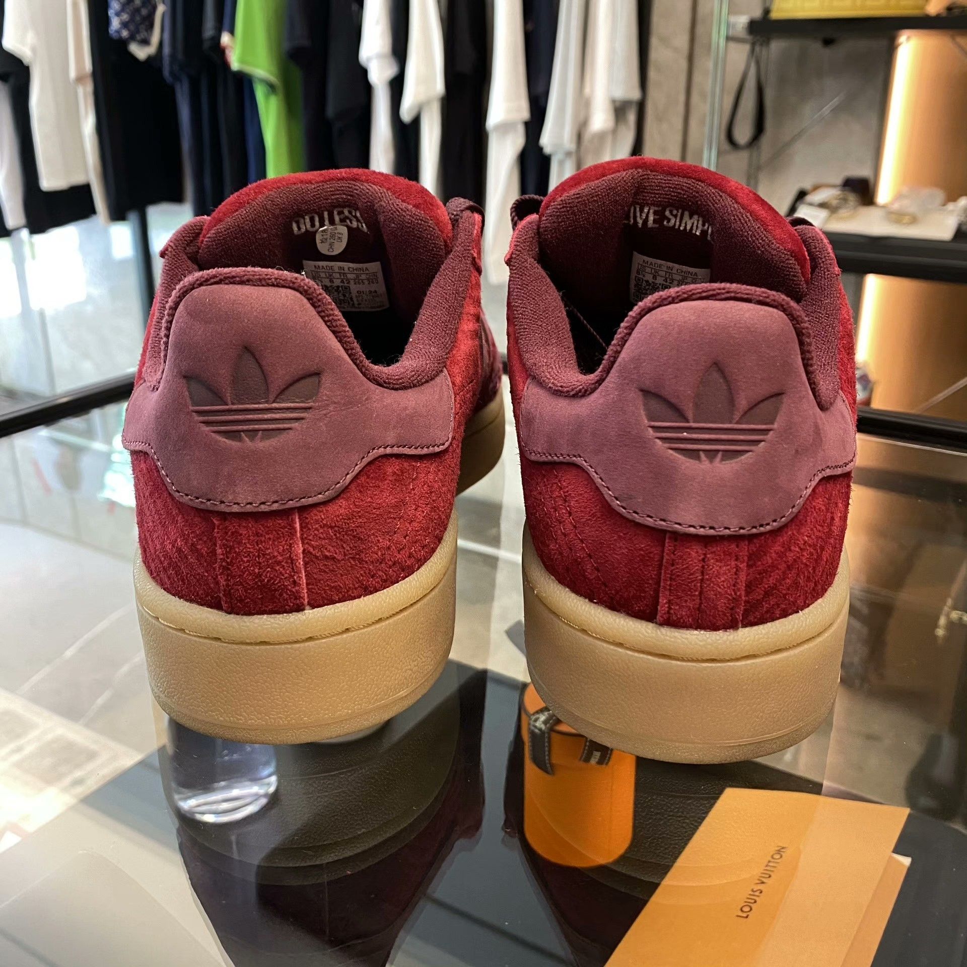 Adidas Adidas Red Lowtop Sneakers 9 Men Size US 9 / EU 42 - 6 Thumbnail