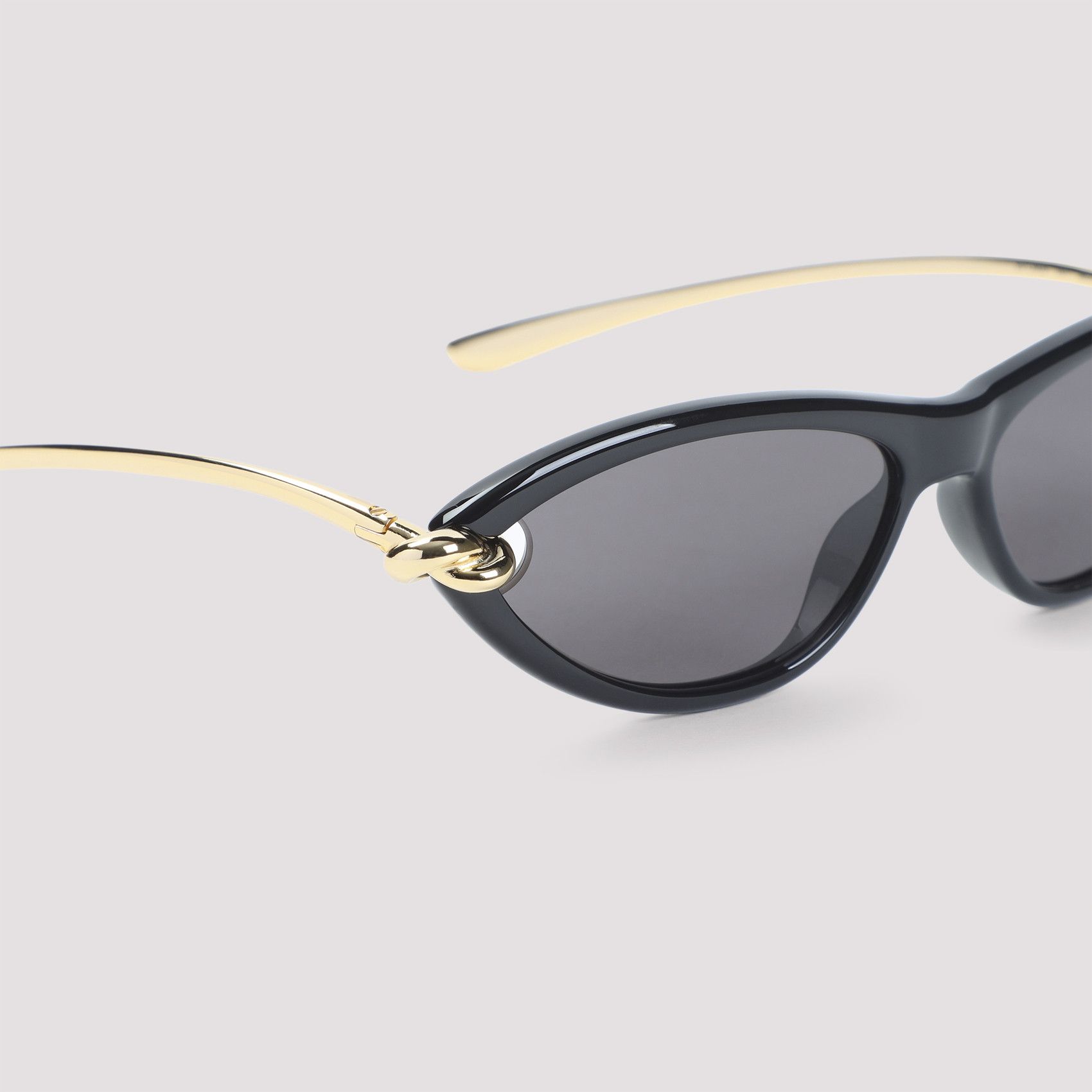 Bottega Veneta Bottega Veneta Knot Cat Eye Sunglasses Size ONE SIZE - 3 Thumbnail