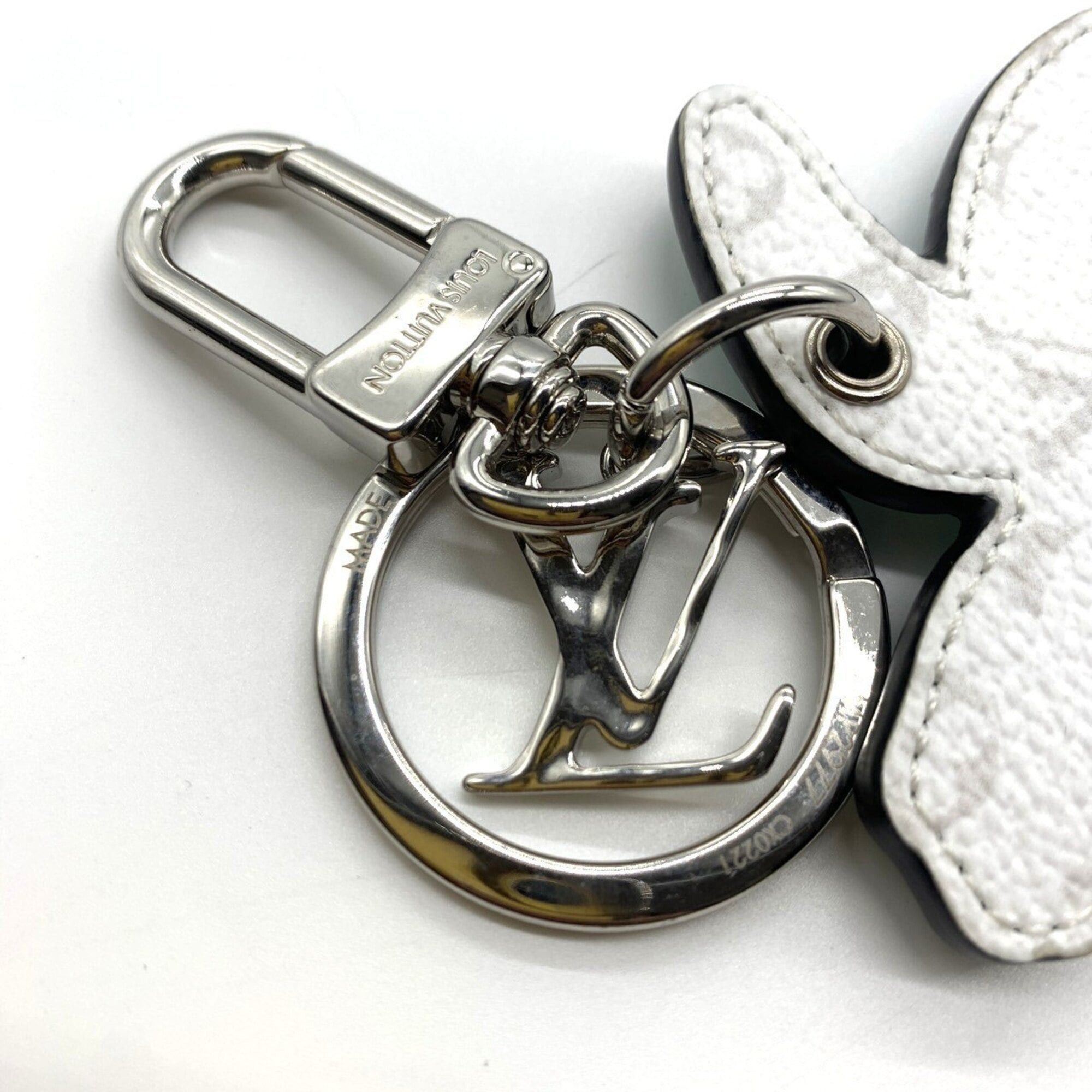 Louis Vuitton Louis Vuitton Keychain Monogram Porte Clés LV Turtle Bag Charm Green MP2977 LOUIS VUITTON Size ONE SIZE - 3 Thumbnail