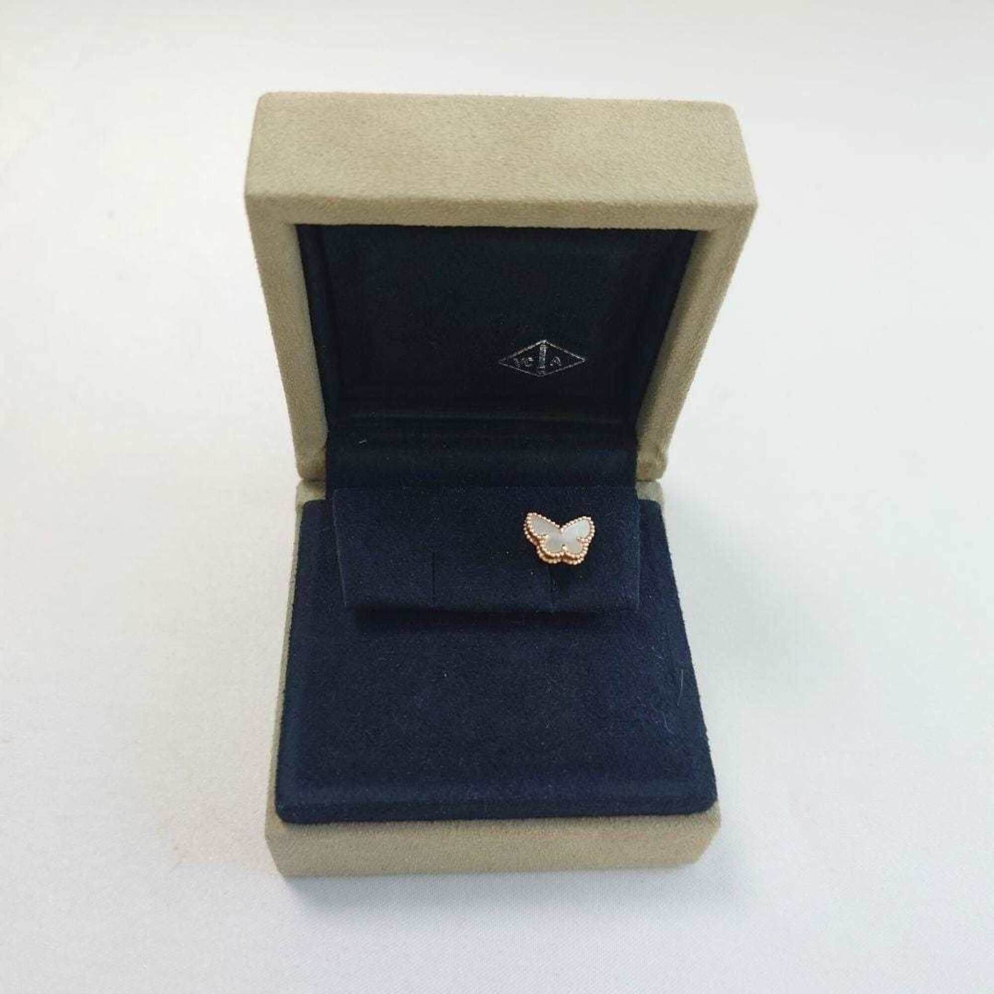 Van Cleef & Arpels Van Cleef & Arpels Sweet Alhambra Papillon Earring (Single Earring) 7338 Size ONE SIZE - 8 Thumbnail