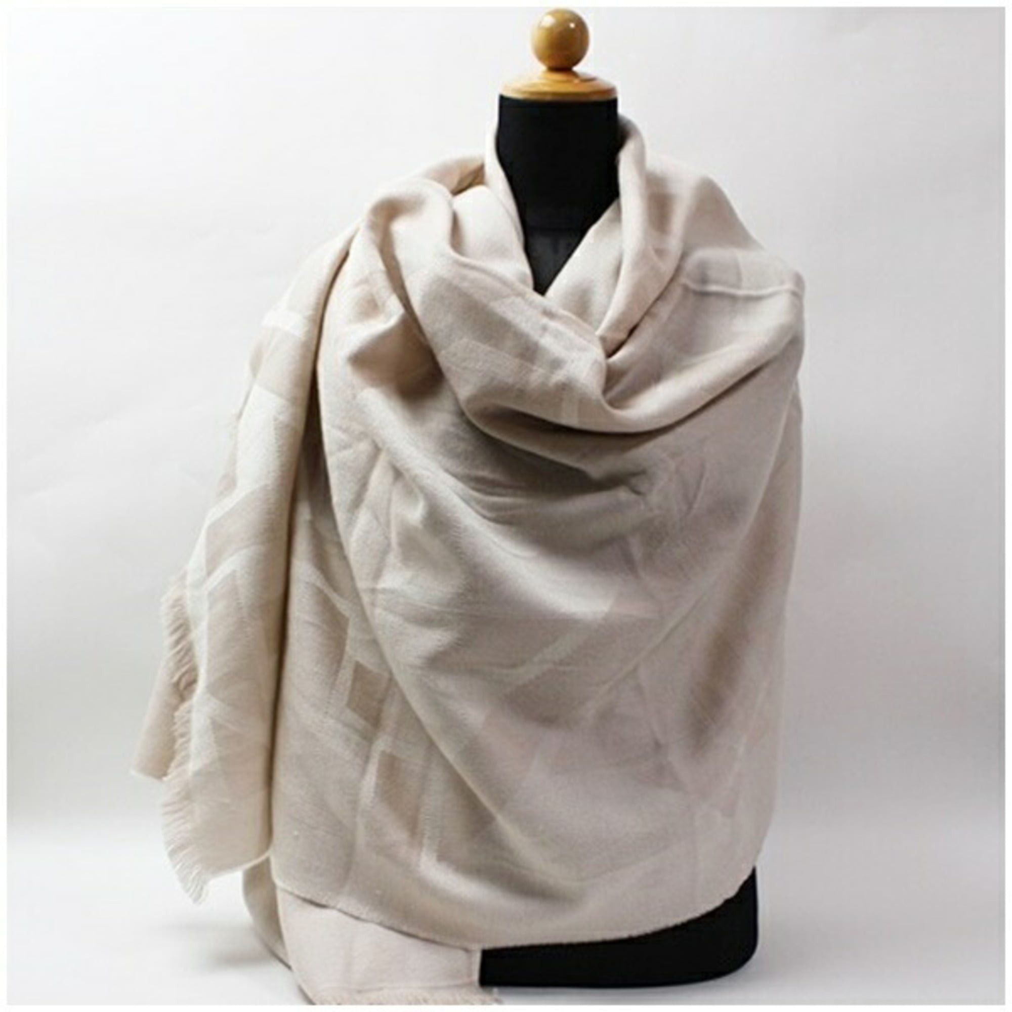 Dior Christian Dior Large Rectangular Stole/Scarf, Beige, Women's Size ONE SIZE - 2 Thumbnail