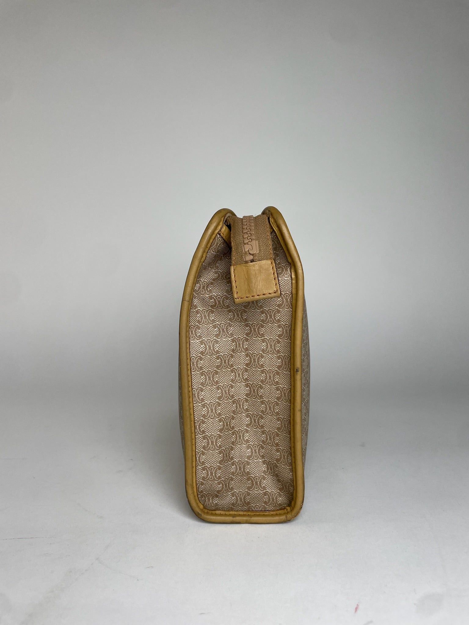 Celine Vintage Paris Triomphe Monogram Leather Clutch Beige Brown Size ONE SIZE - 6 Thumbnail