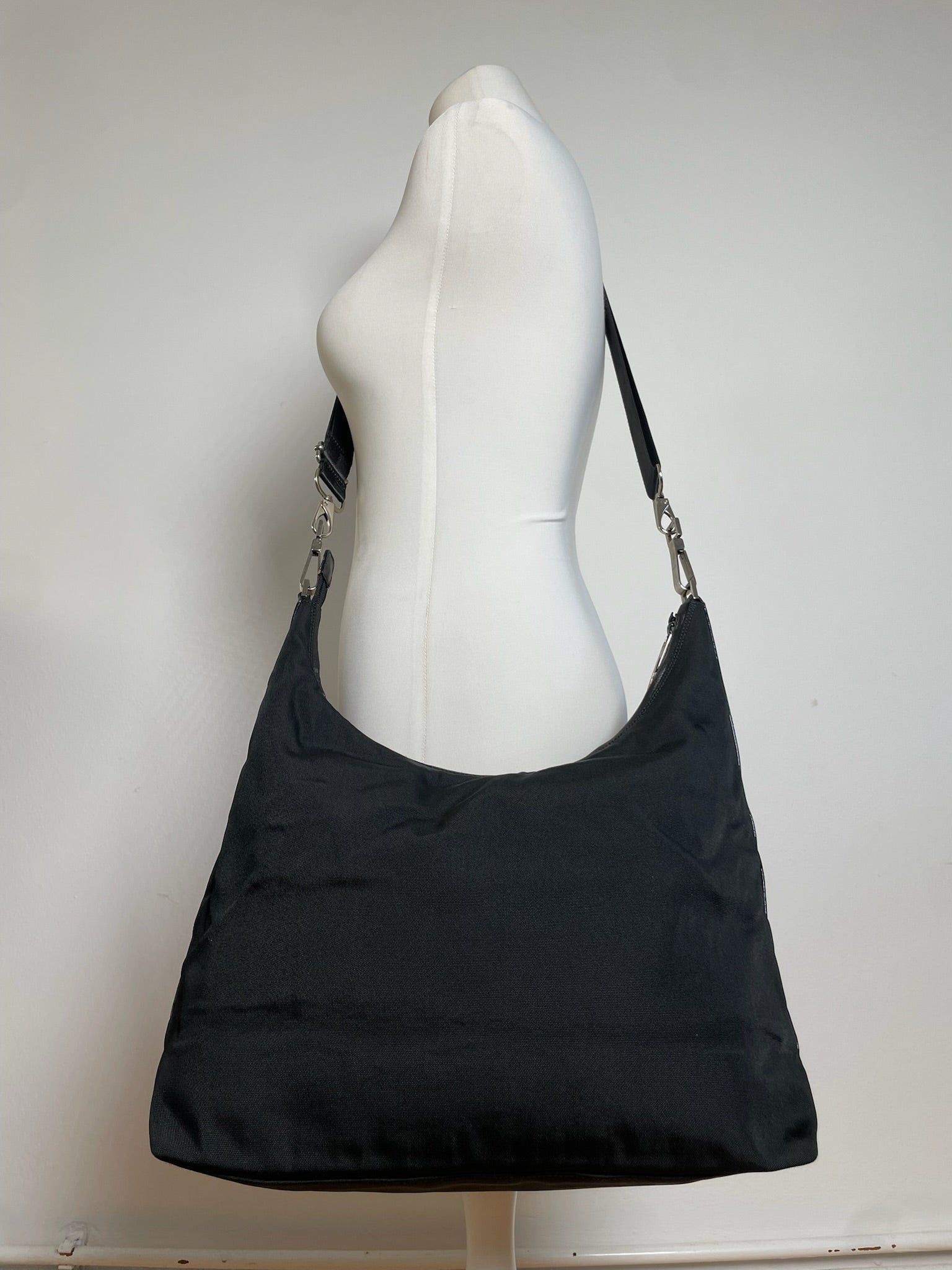 Gucci Vintage Leather / Canvas Hobo Handbag Black Size ONE SIZE - 7 Thumbnail