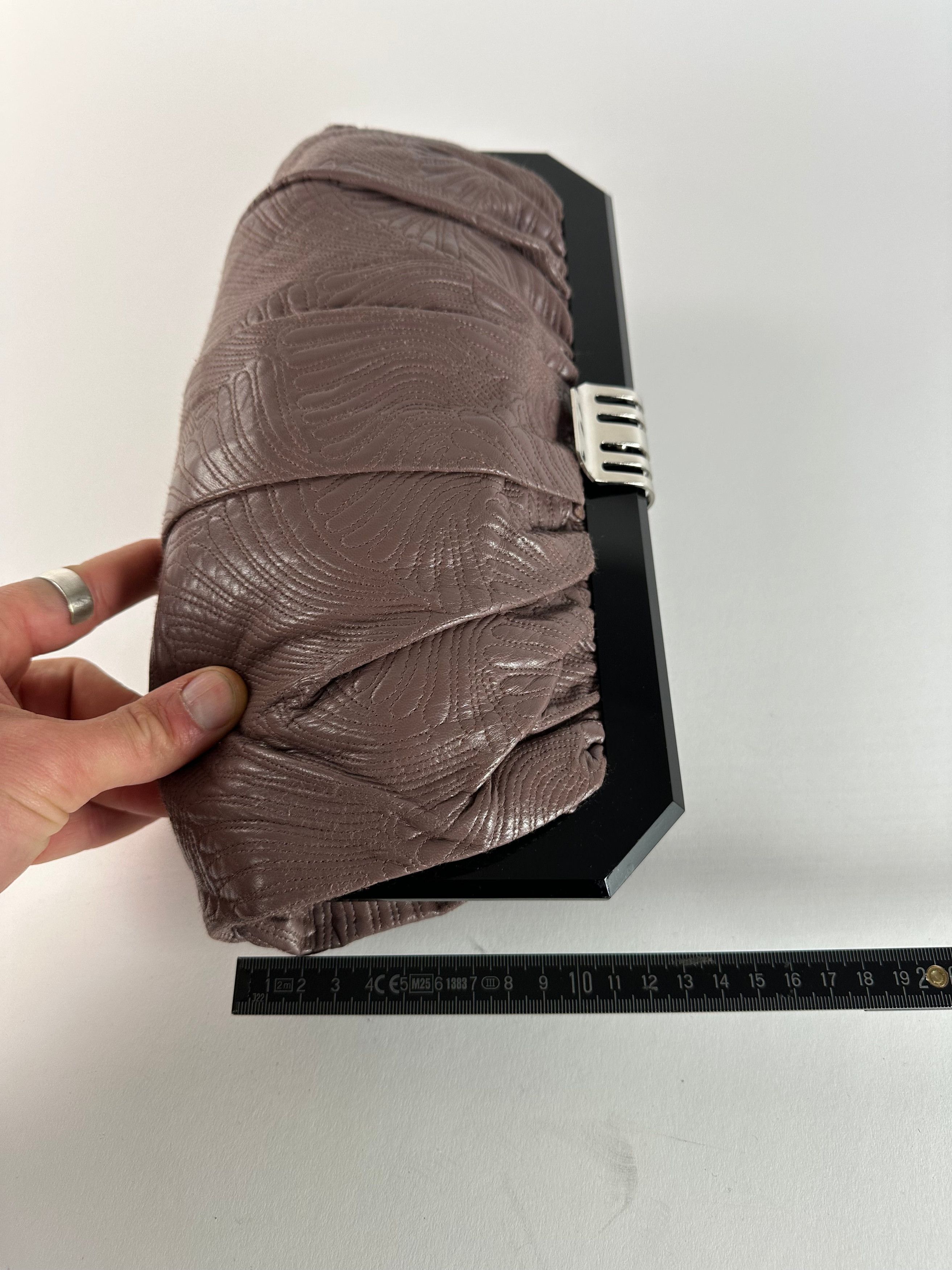 Marni Vintage Leather Clutch Purple Size ONE SIZE - 11 Thumbnail