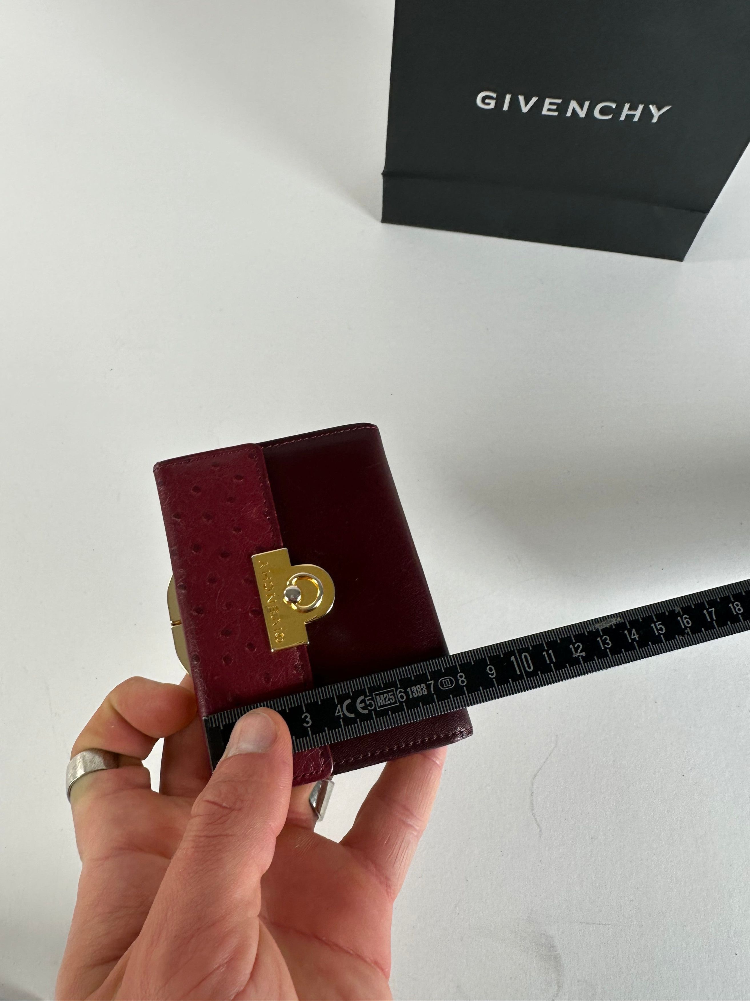 Givenchy Vintage Ostrich / Leather Card Holder Purple Size ONE SIZE - 8 Thumbnail