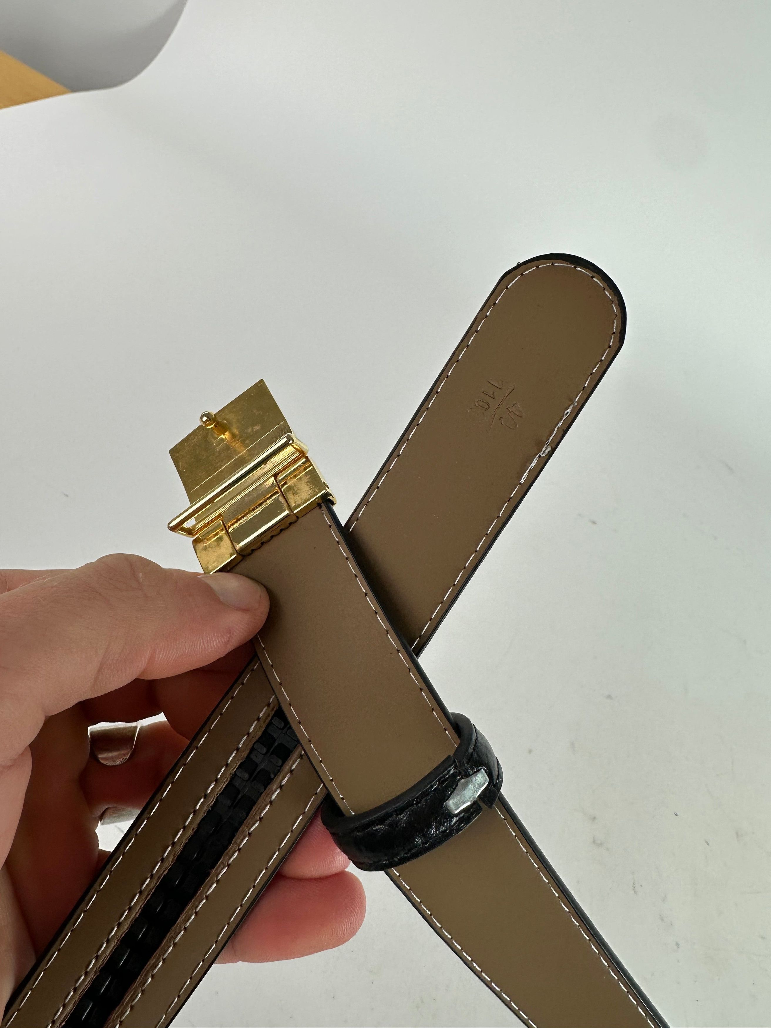 Dior Vintage Burberry Snake Emblossed Leather Belt Black Size ONE SIZE - 3 Thumbnail