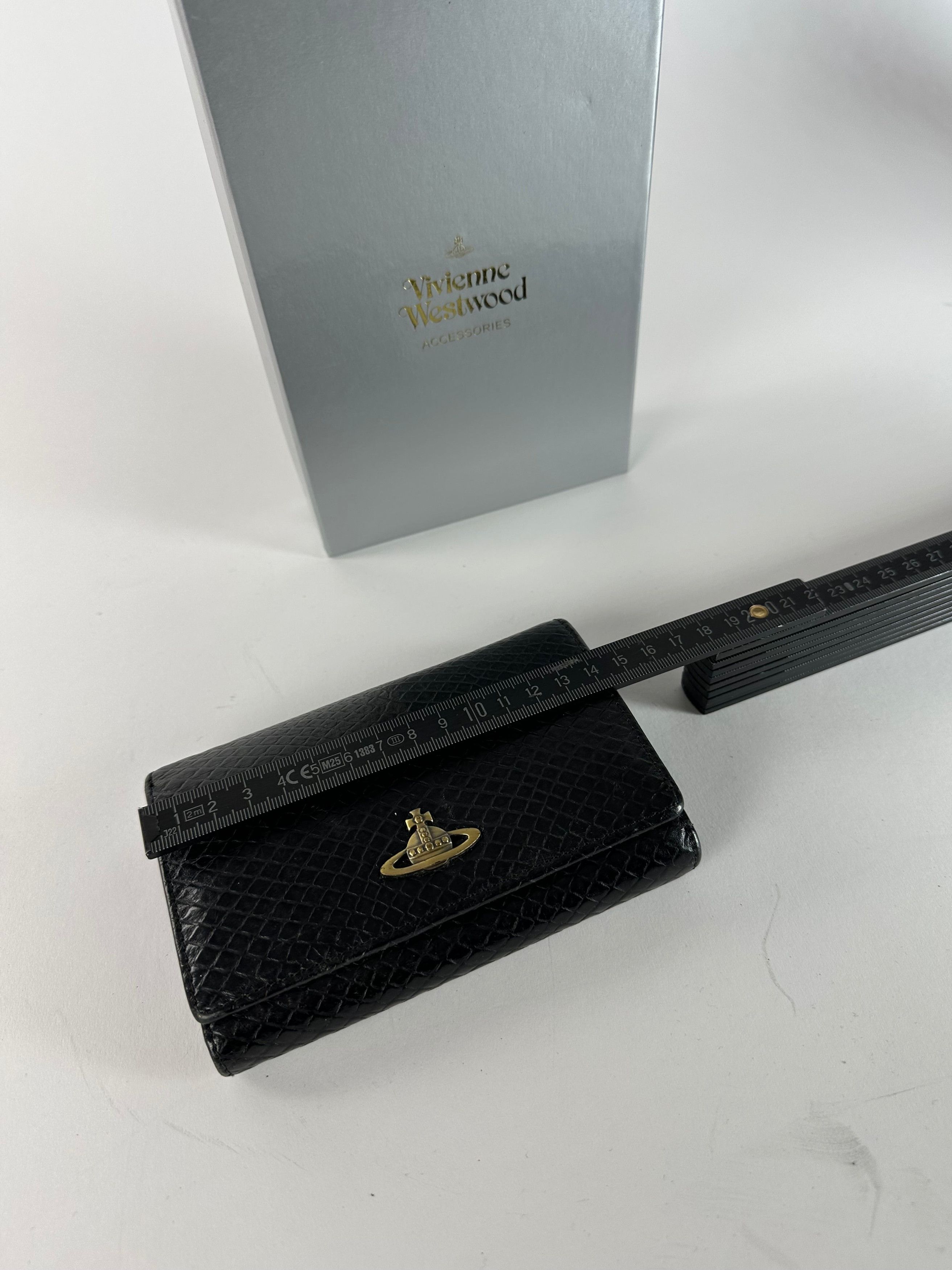 Vivienne Westwood Vintage Snake Emblossed Leather Wallet Black Size ONE SIZE - 9 Thumbnail