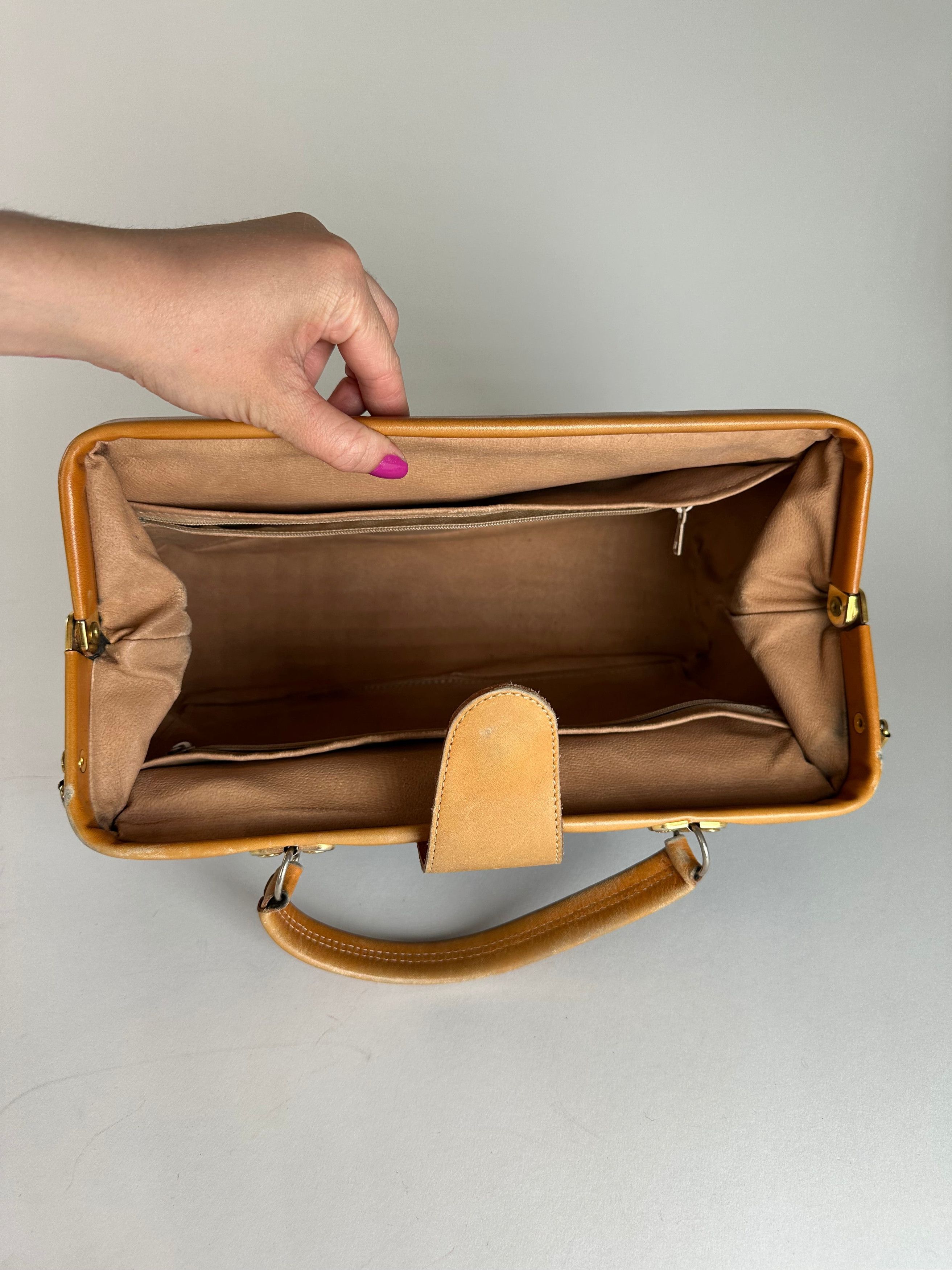 Courreges Vintage Paris Leather 2Way Handbag Black Brown Size ONE SIZE - 3 Thumbnail