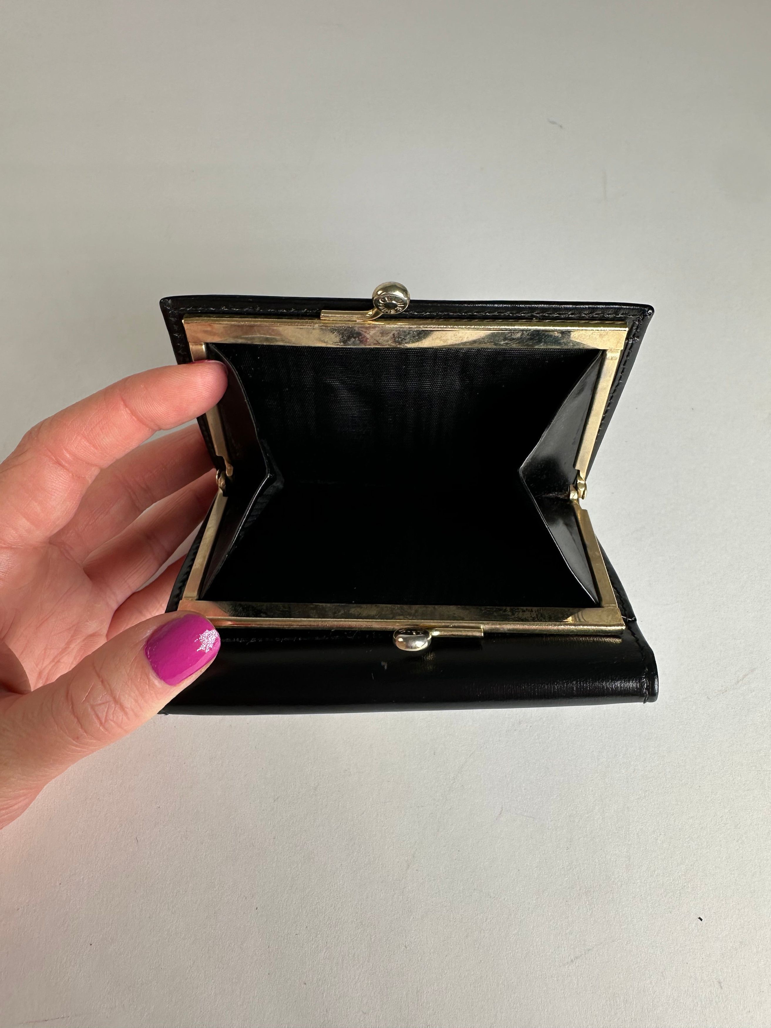 Celine Vintage Paris Patent Leather Wallet Black Size ONE SIZE - 7 Thumbnail