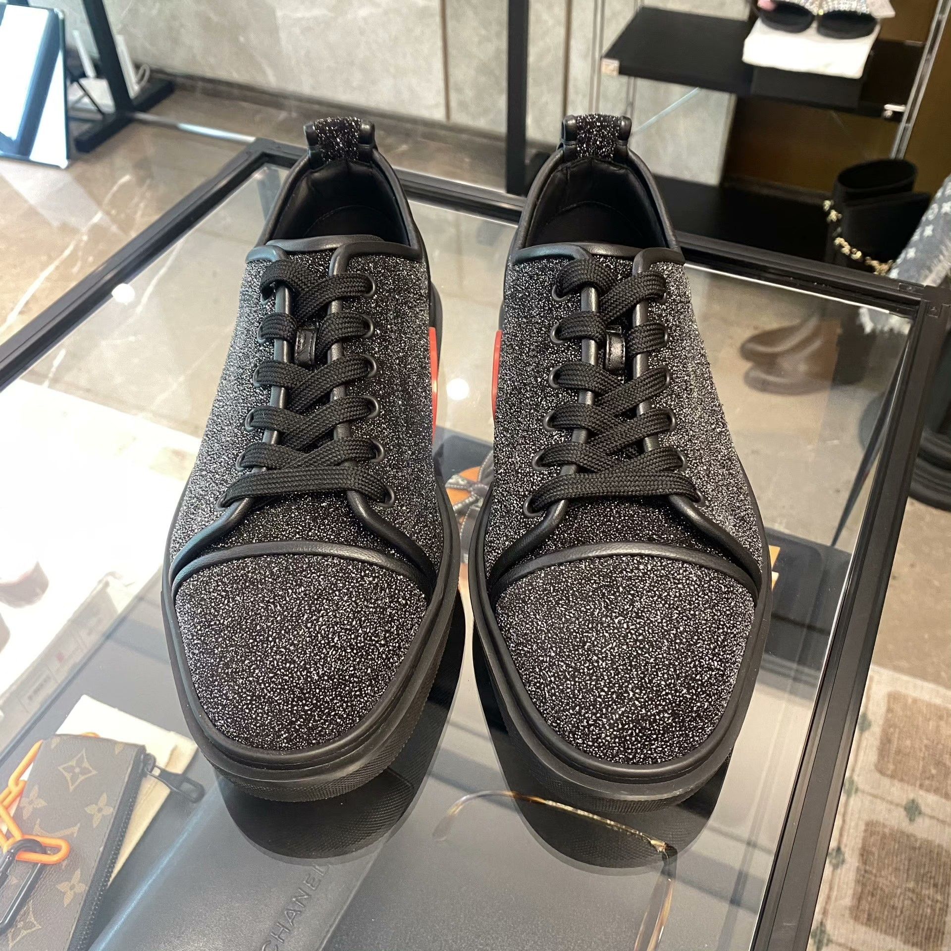 Christian Louboutin Christian Louboutin Black Lowtop Sneakers 5 Men Size US 5 / EU 37 - 3 Thumbnail