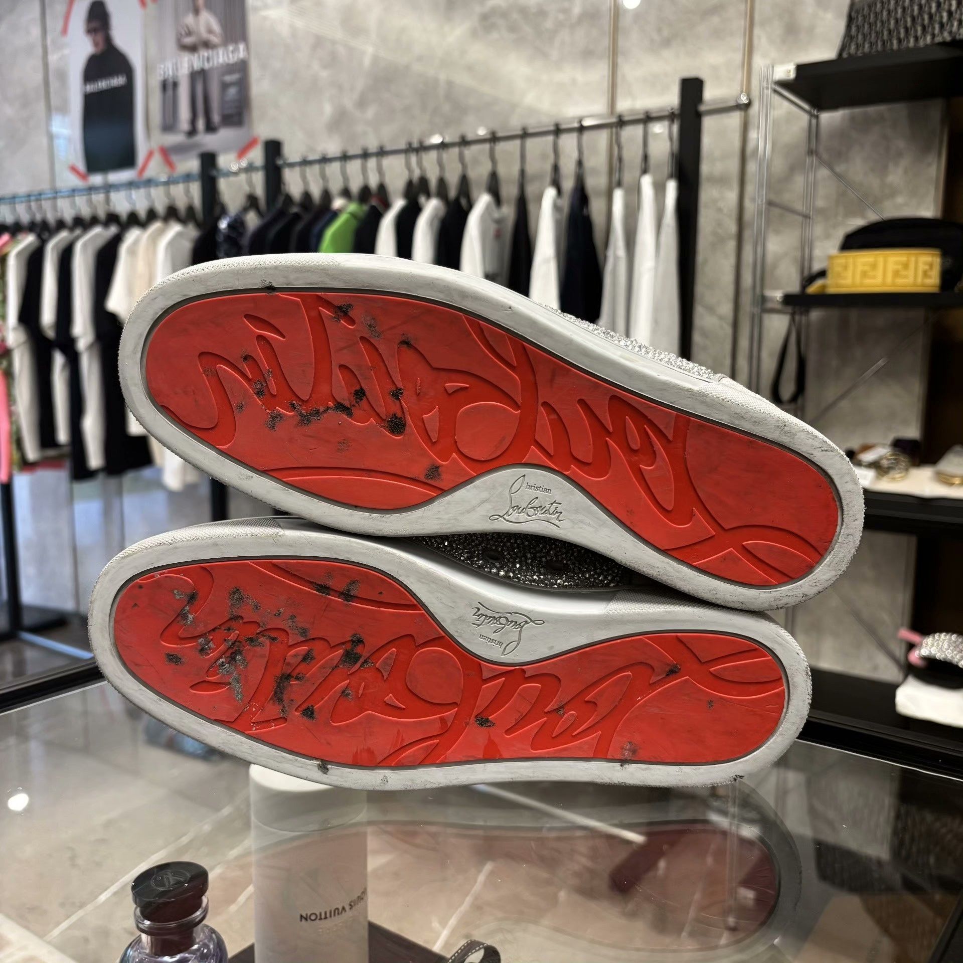 Christian Louboutin Christian Louboutin Gray Lowtop Sneakers 9 Men Size US 9 / EU 42 - 8 Thumbnail