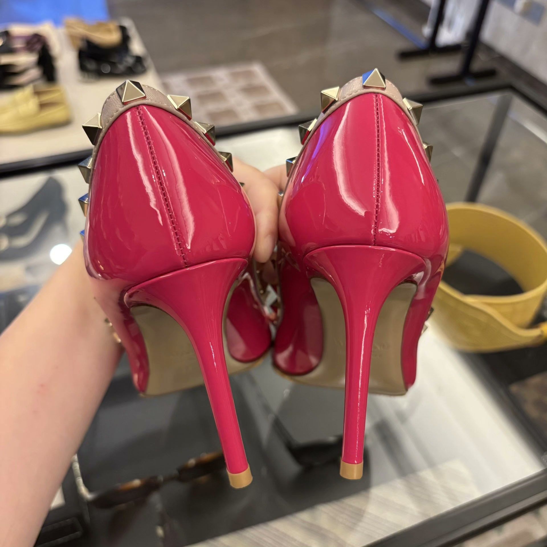 Valentino Valentino Pink Lowtop Sneakers us_5 Women Size US 5 / IT 35 - 7 Thumbnail