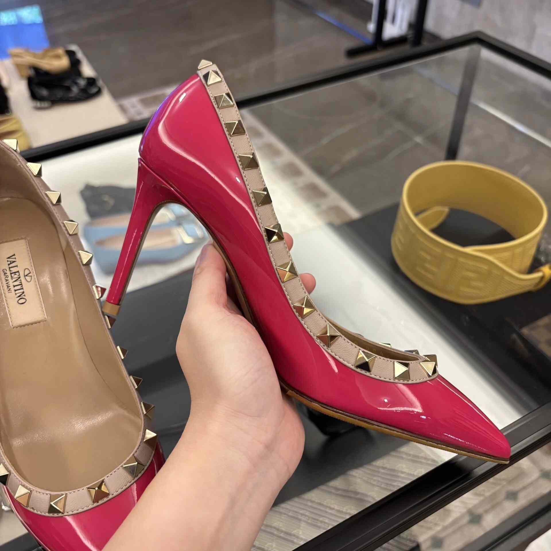 Valentino Valentino Pink Lowtop Sneakers us_5 Women Size US 5 / IT 35 - 6 Thumbnail