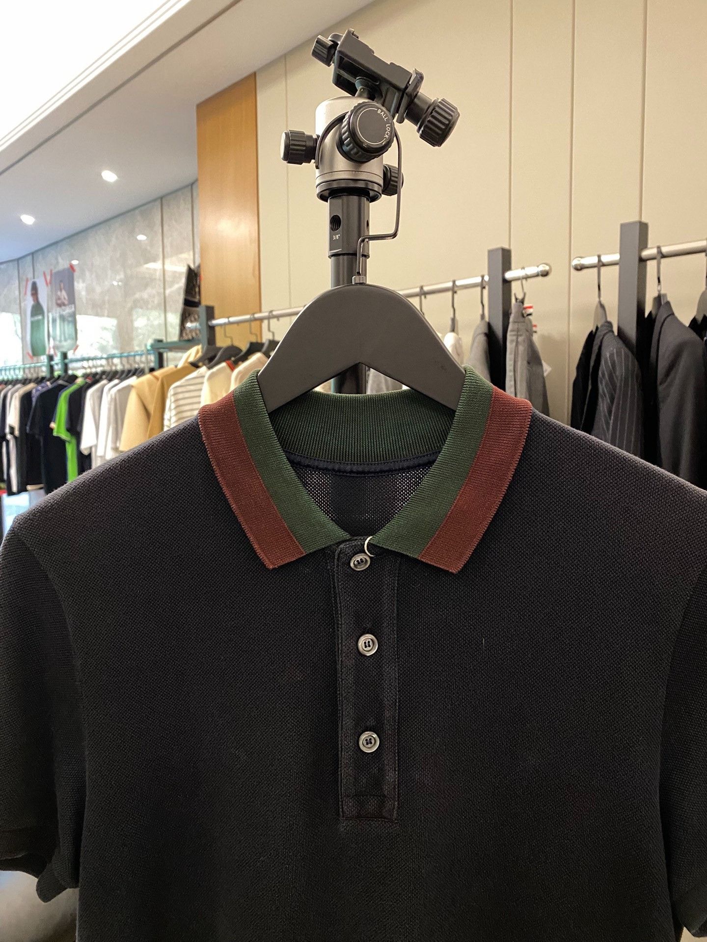 Gucci Gucci Floral Embroidered Polo s Men Size US S / EU 44-46 / 1 - 2 Thumbnail