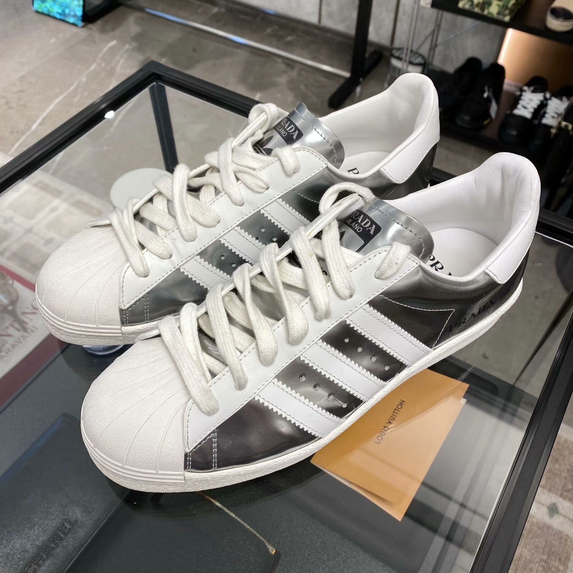 Adidas Adidas Collab Silver Lowtop Sneakers 9 Men Size US 9 / EU 42 - 2 Thumbnail