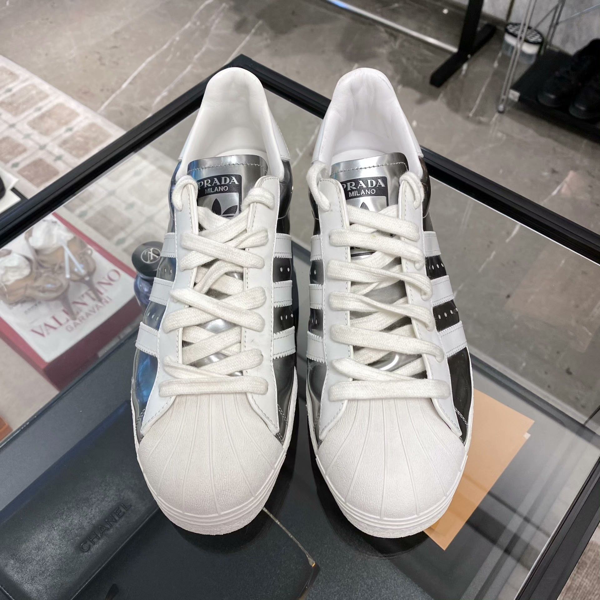 Adidas Adidas Collab Silver Lowtop Sneakers 9 Men Size US 9 / EU 42 - 3 Thumbnail