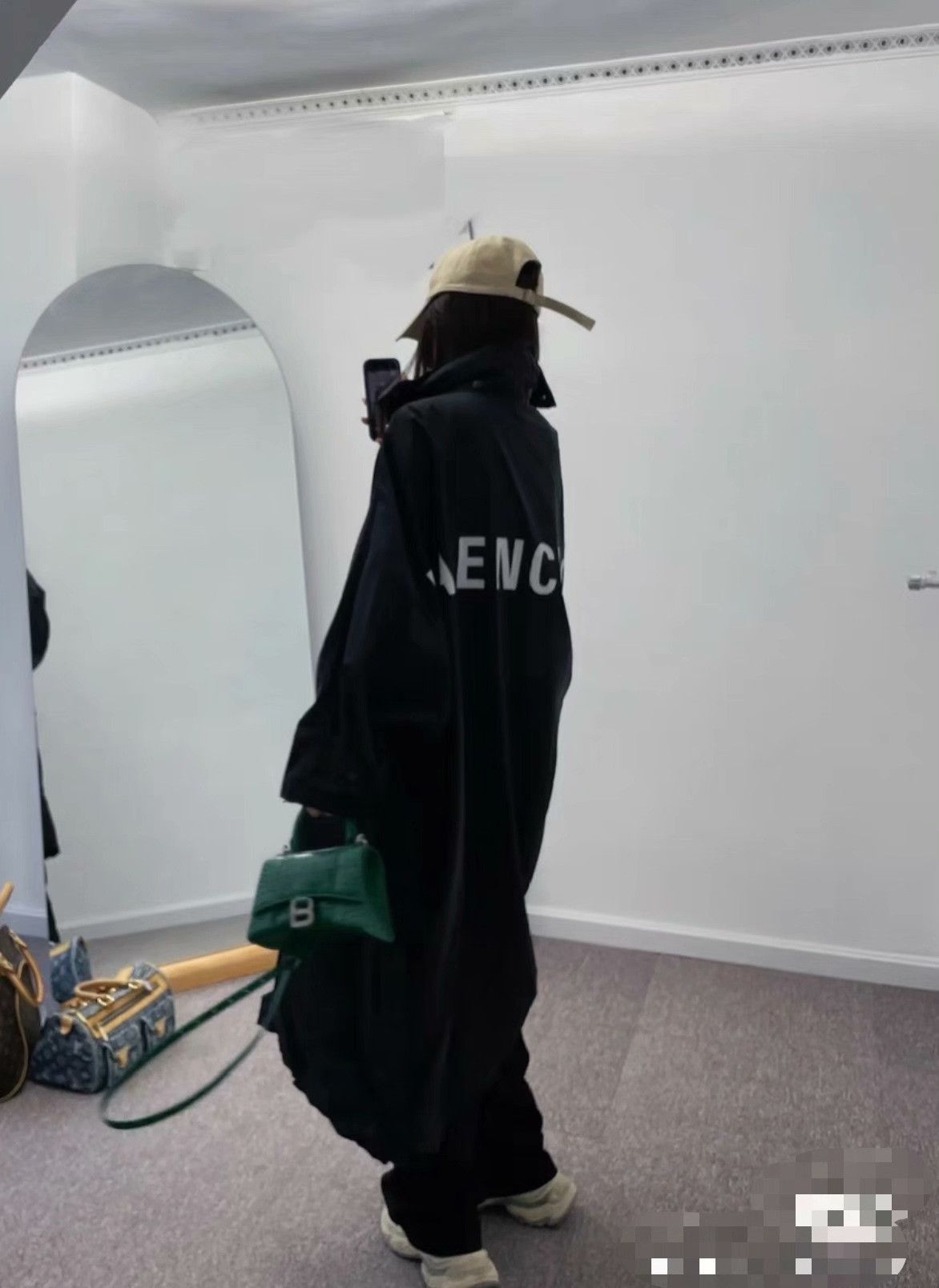 Balenciaga Balenciaga Reflective Black Light Jacket s Men Size US S / EU 44-46 / 1 - 8 Thumbnail