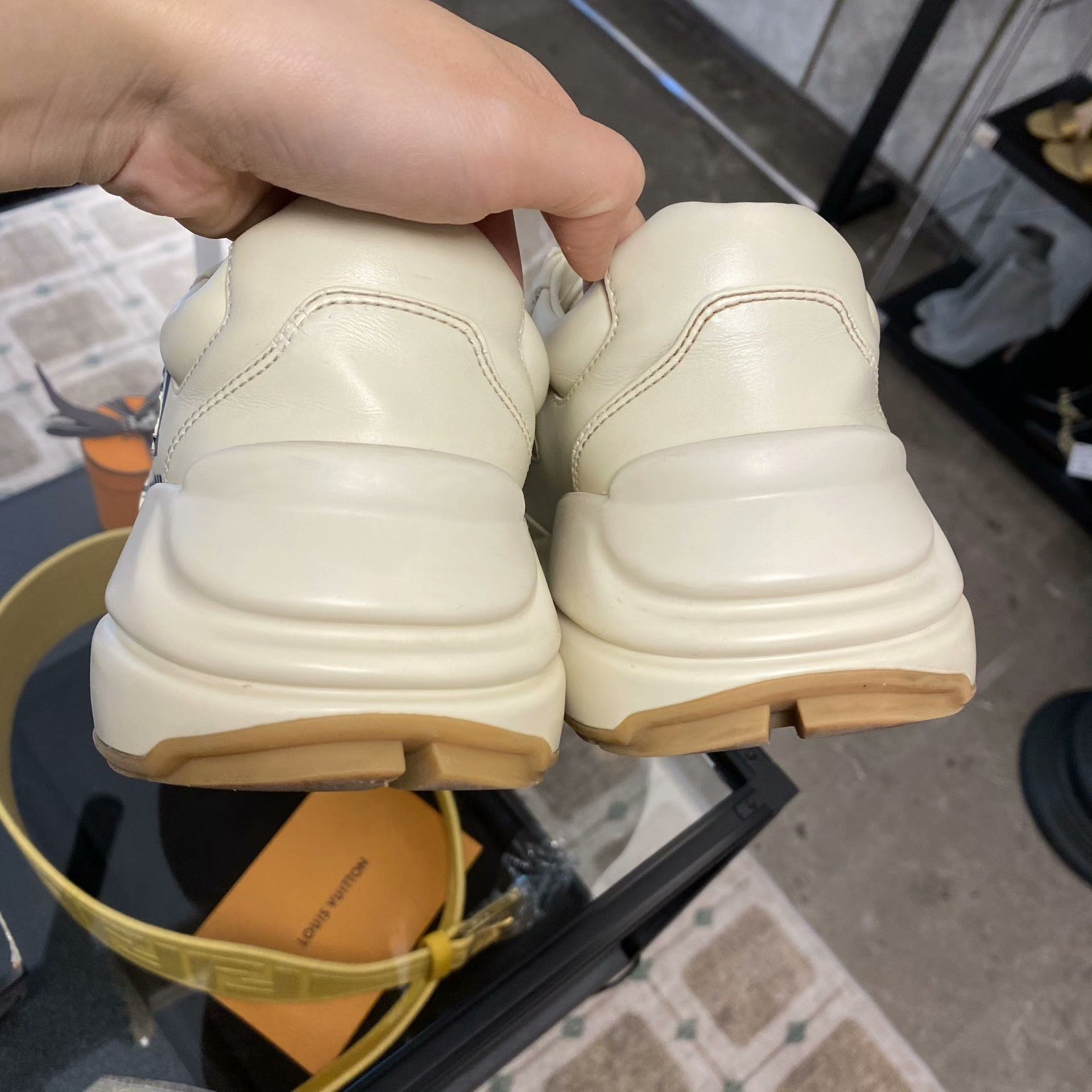 Gucci Gucci Lowtop Sneakers us_5 Women Size US 5 / IT 35 - 4 Thumbnail