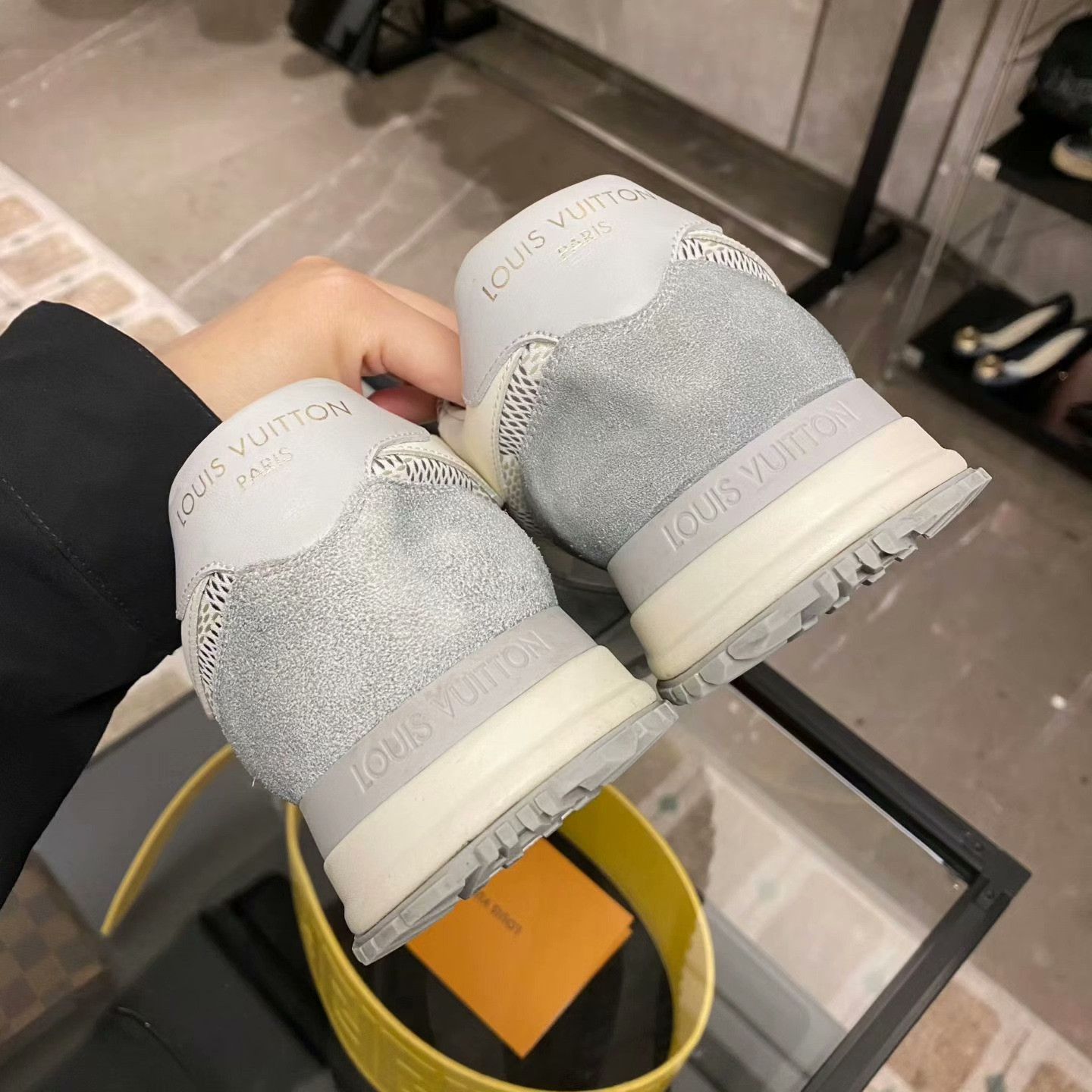 Louis Vuitton Louis Vuitton Casual Lowtop Sneakers 7.5 Men Size US 7.5 / EU 40-41 - 6 Thumbnail