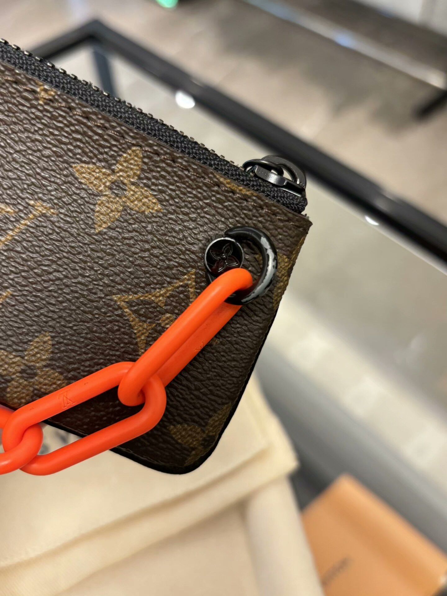 Louis Vuitton Louis Vuitton Orange Bag one size Men Size ONE SIZE - 7 Thumbnail