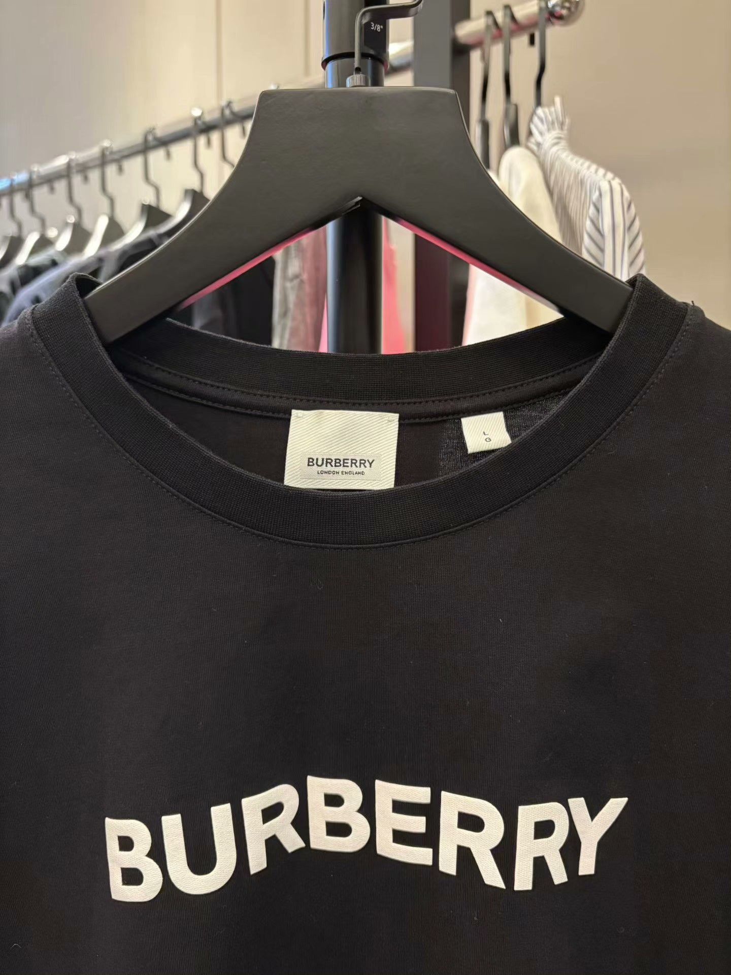 Burberry Burberry Retro T-Shirt l Men Size US L / EU 52-54 / 3 - 2 Thumbnail