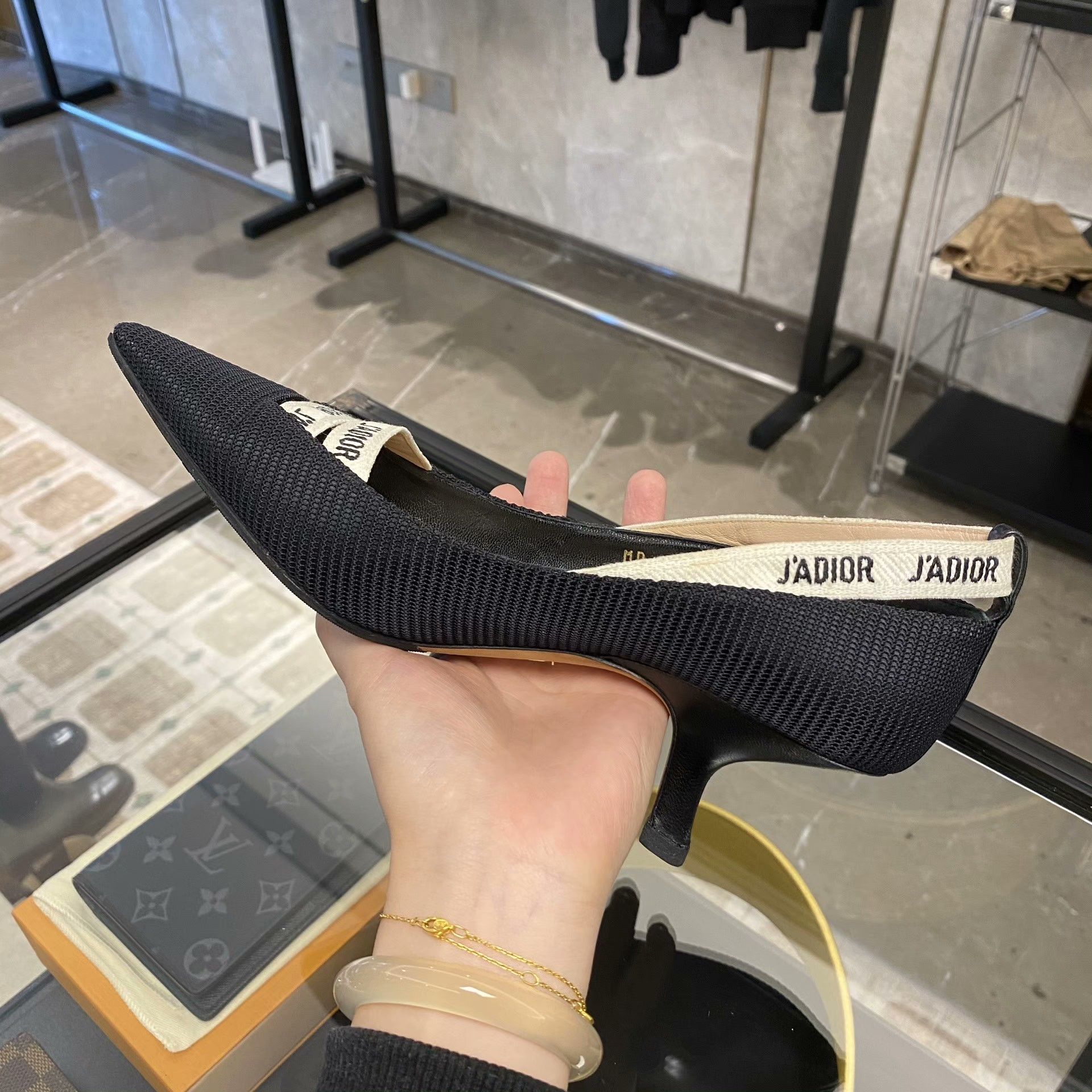 Dior Dior Lowtop Sneakers us_5 Women Size US 5 / IT 35 - 3 Thumbnail