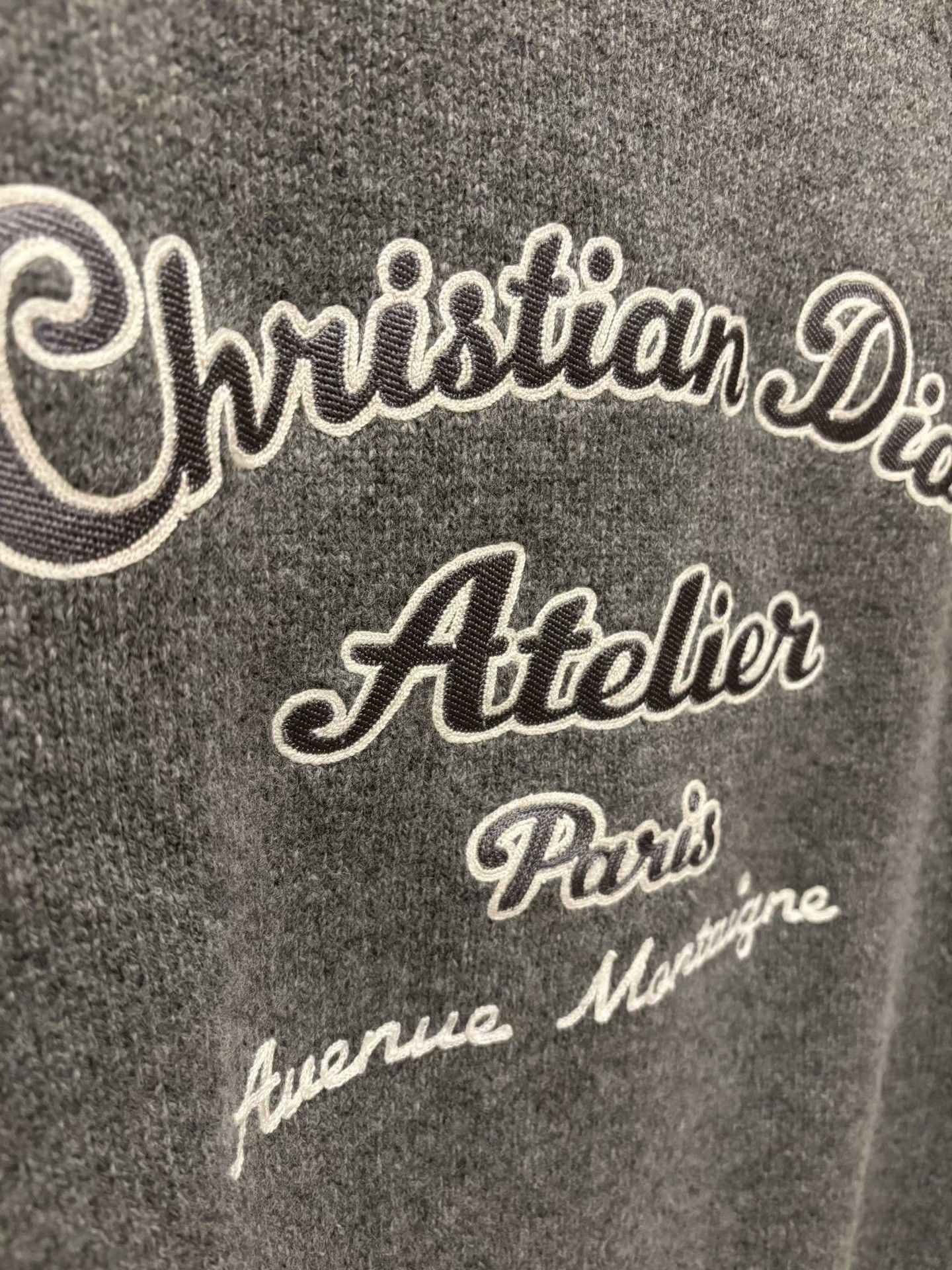Dior Dior Wool Embroidered White Sweater S Women Size S / US 4 / IT 40 - 2 Thumbnail
