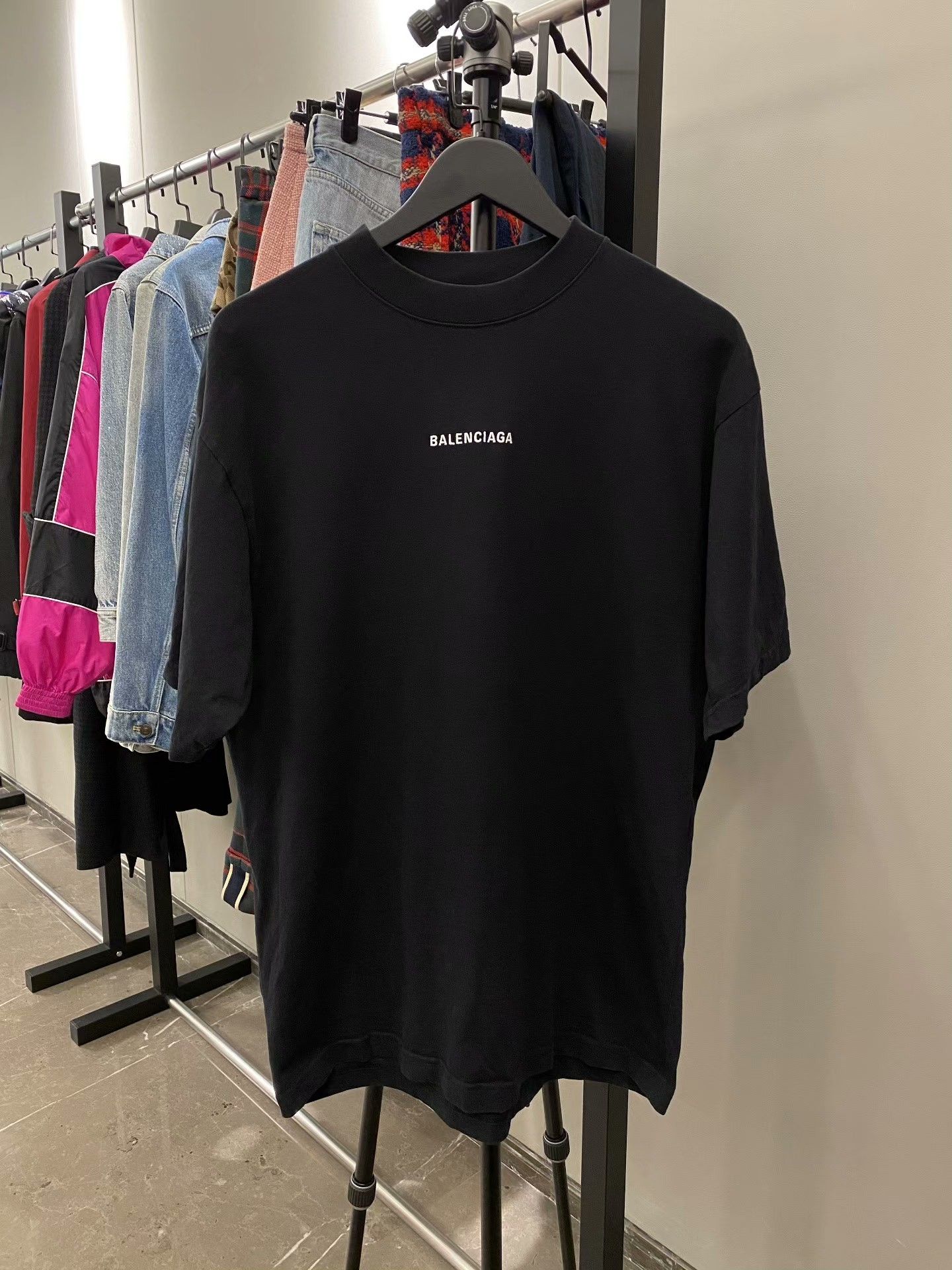 Balenciaga Balenciaga Rare Black T-Shirt m Men Size US M / EU 48-50 / 2 - 3 Thumbnail