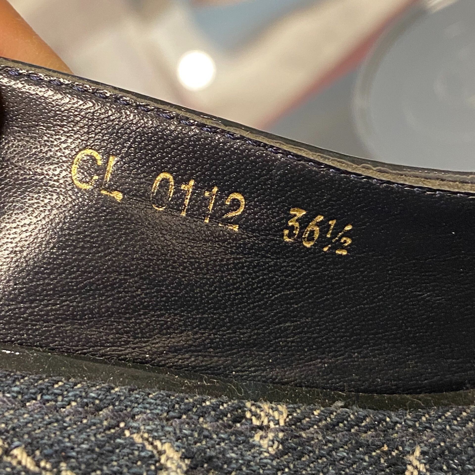 Louis Vuitton Louis Vuitton Denim Sandals us_5 Women Size US 5 / IT 35 - 7 Thumbnail