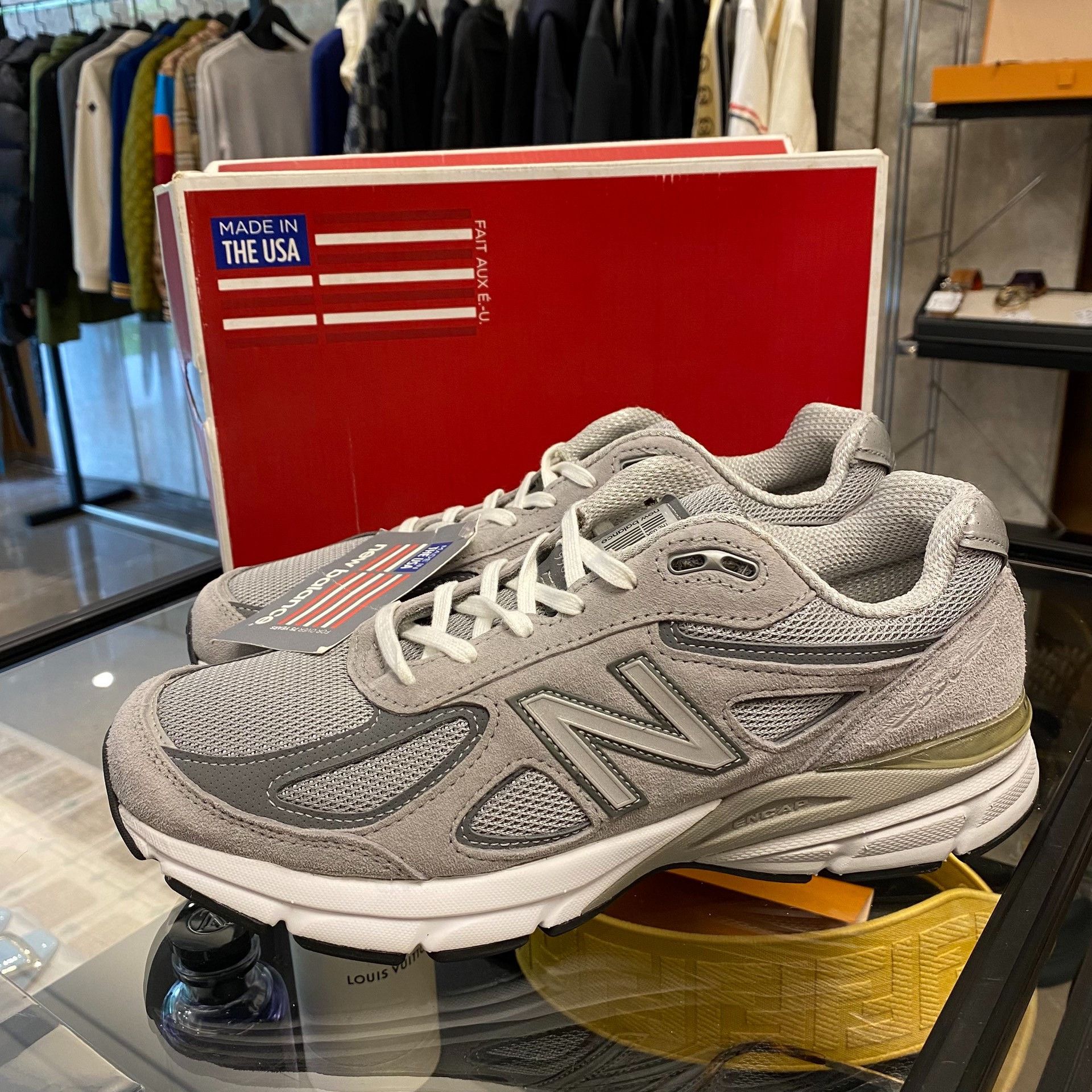 New Balance New Balance Gray Lowtop Sneakers 5 Men Size US 5 / EU 37 - 2 Thumbnail