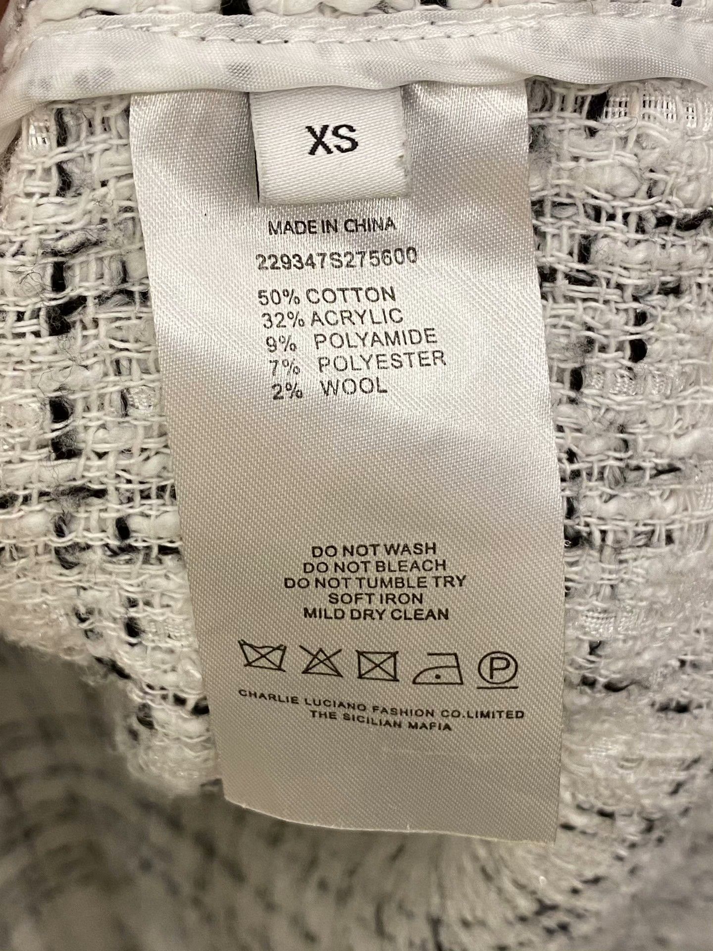 Christian Louboutin Christian Louboutin Knit Button Up XS Women Size XS / US 0-2 / IT 36-38 - 4 Thumbnail