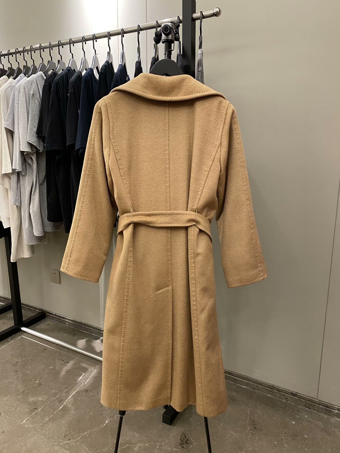 Max Mara Max Mara Brown Coat XS Women Size XS / US 0-2 / IT 36-38 - 3 Thumbnail