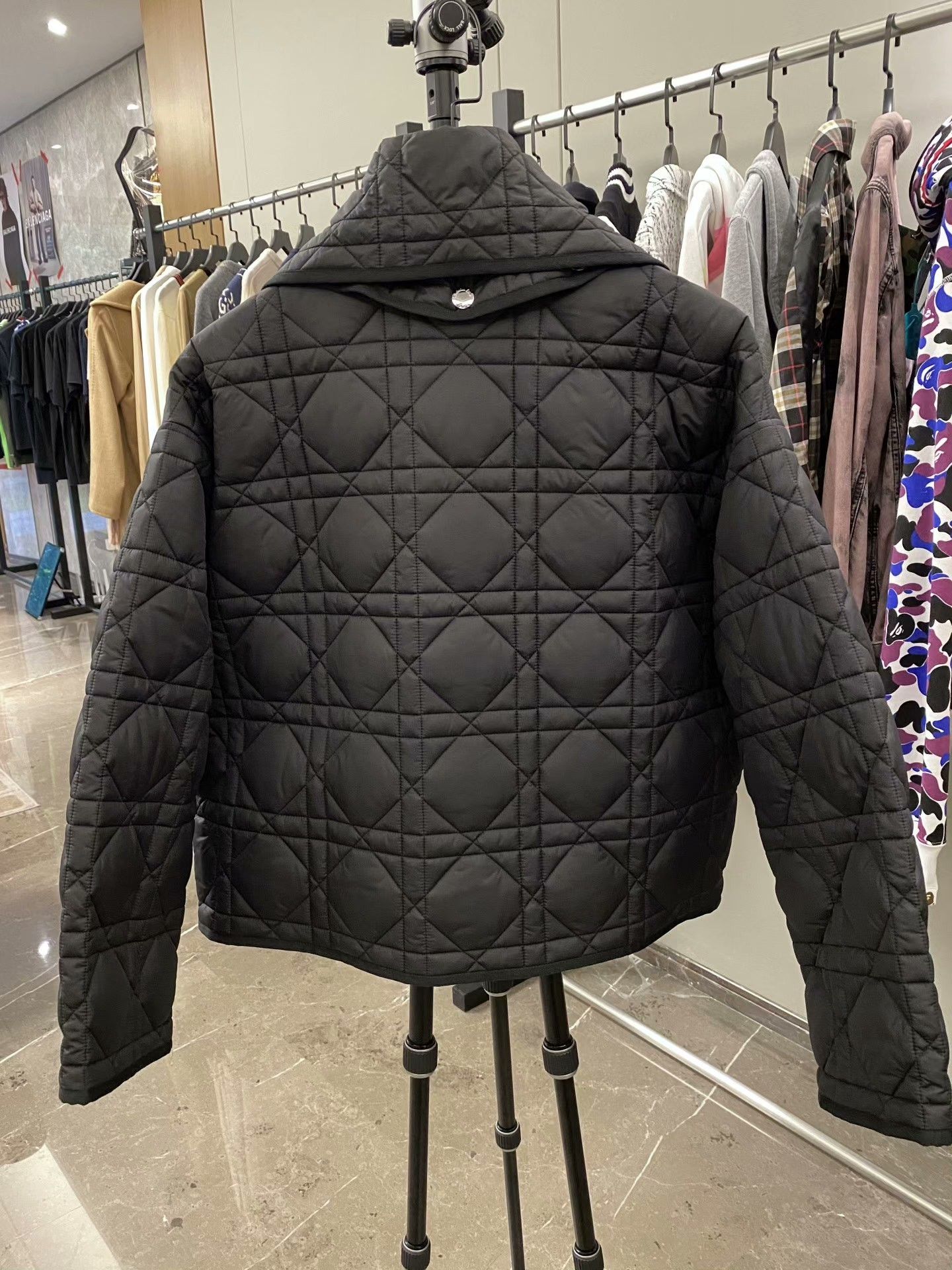 Dior Dior Embroidered Down Jacket S Women Size S / US 4 / IT 40 - 2 Thumbnail