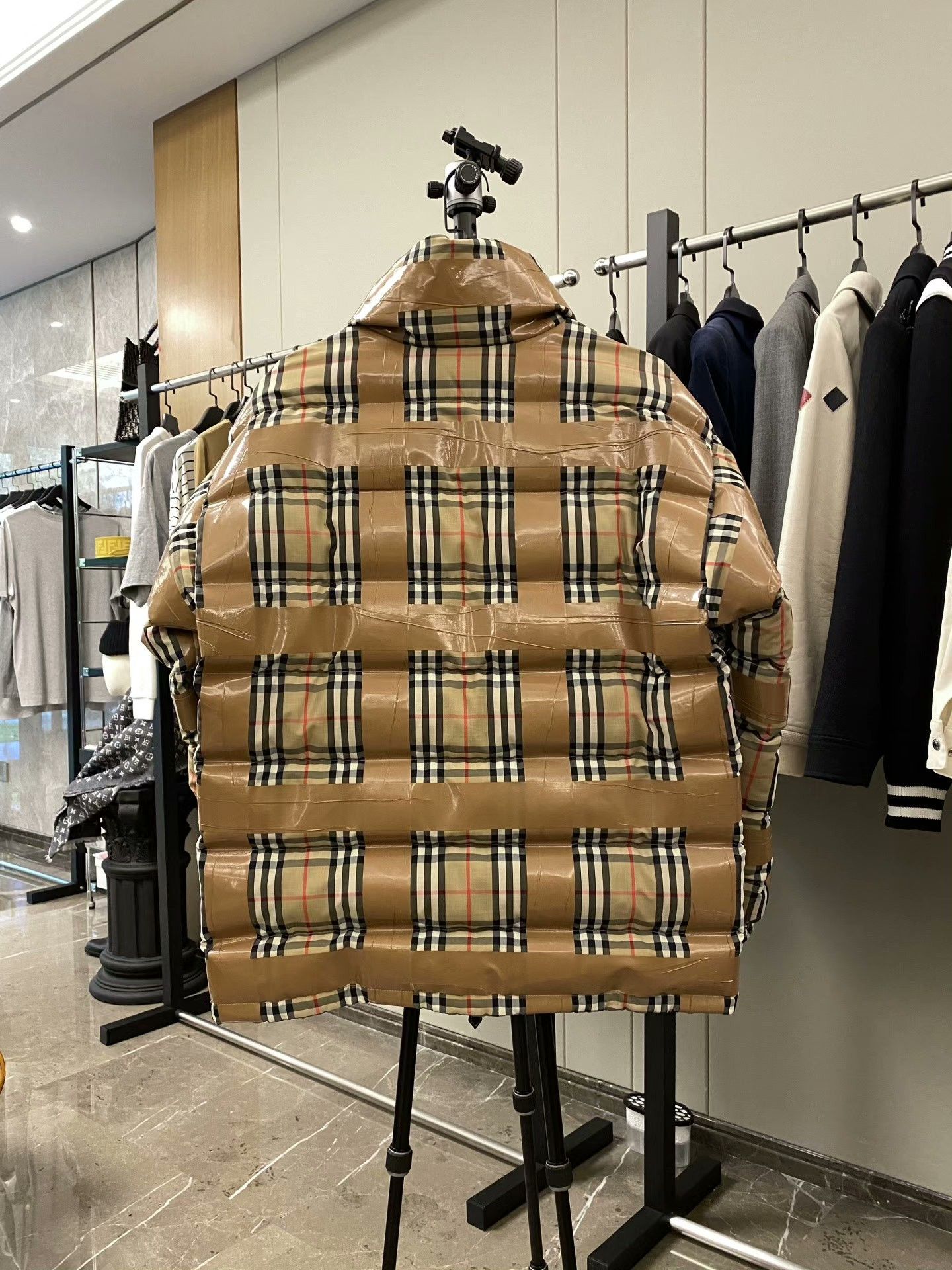 Burberry Burberry Down Plaid Heavy Coat xs Men Size US XS / EU 42 / 0 - 2 Thumbnail