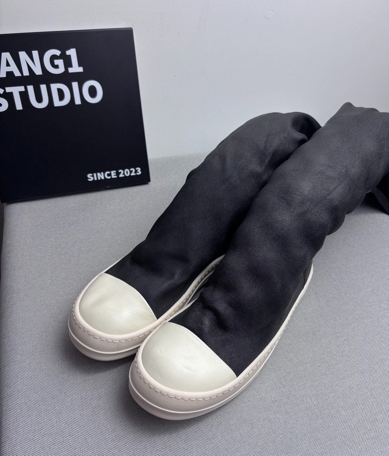 Rick Owens Rick Owens Leather Long Boots us_6 Women Size US 6 / IT 36 - 2 Thumbnail