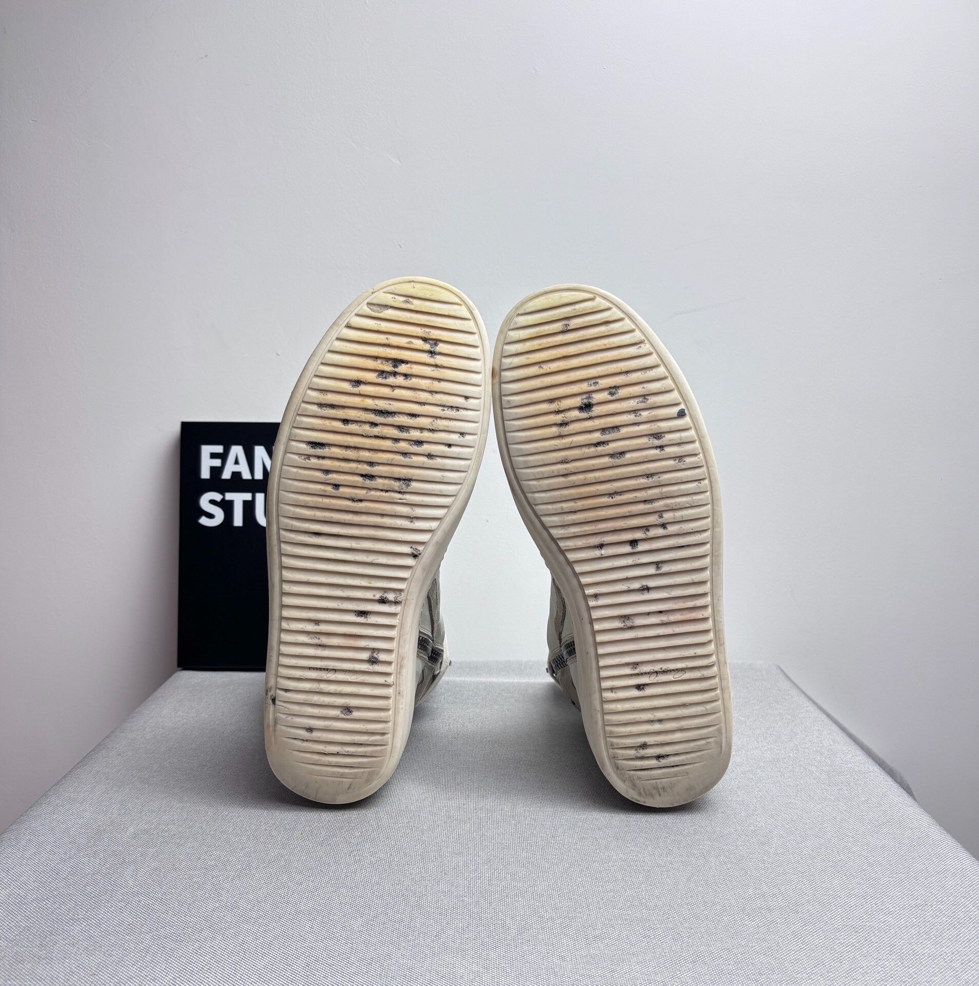 Rick Owens Rick Owens Limited Gray Hitop Sneakers 9 Men Size US 9 / EU 42 - 8 Thumbnail