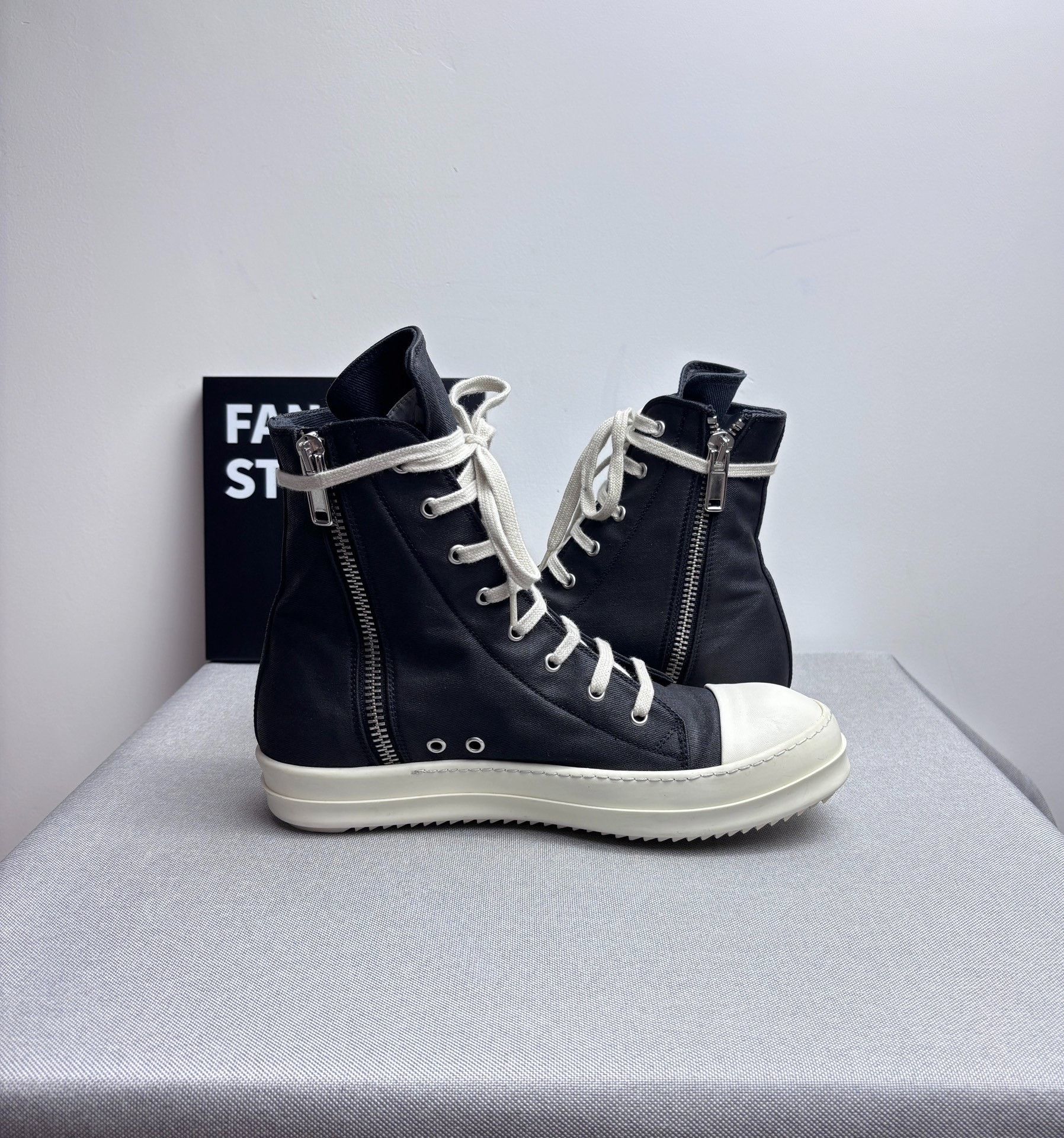 Rick Owens Rick Owens Hitop Sneakers 9.5 Men Size US 9.5 / EU 42-43 - 5 Thumbnail