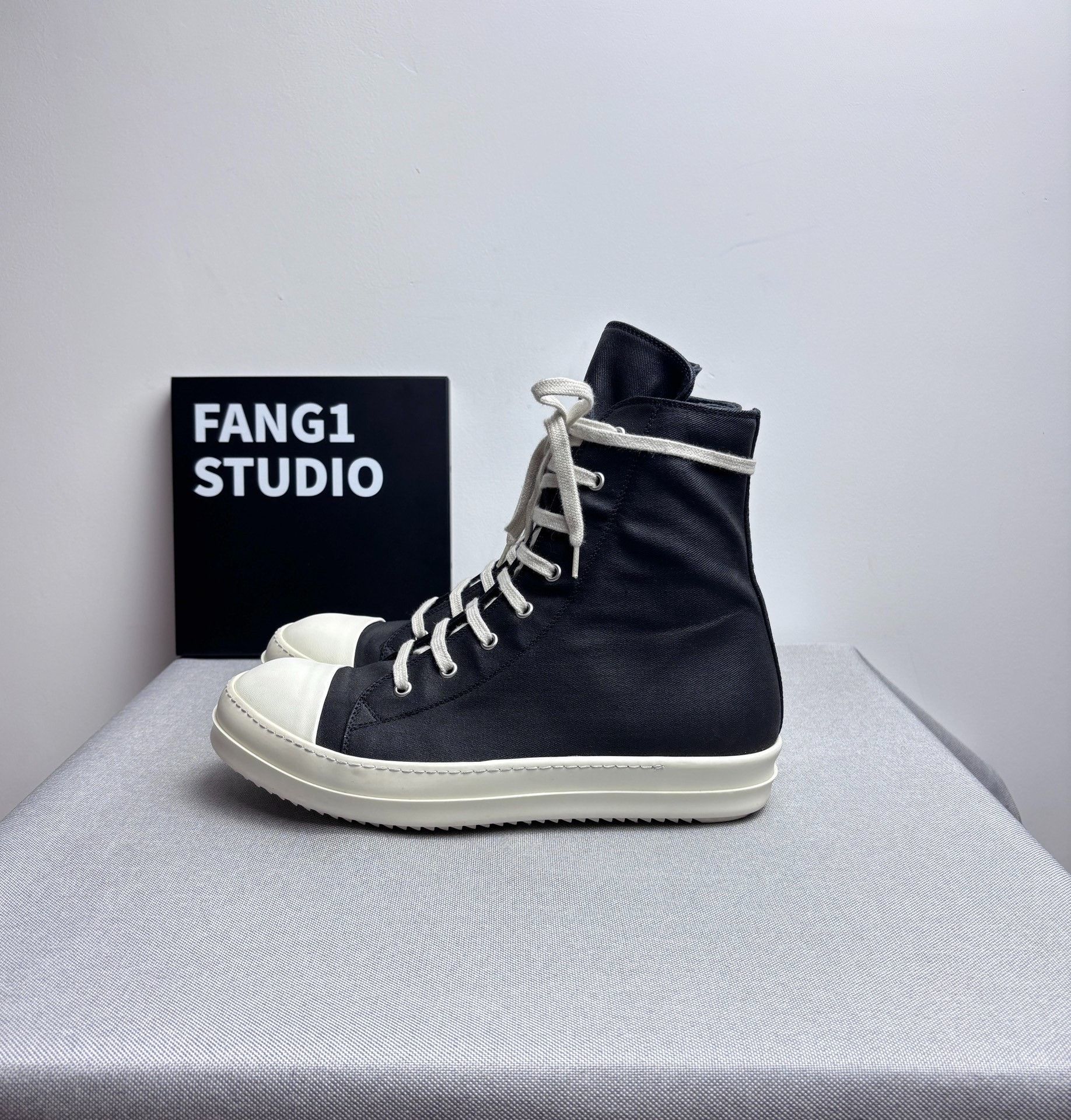 Rick Owens Rick Owens Hitop Sneakers 9.5 Men Size US 9.5 / EU 42-43 - 4 Thumbnail