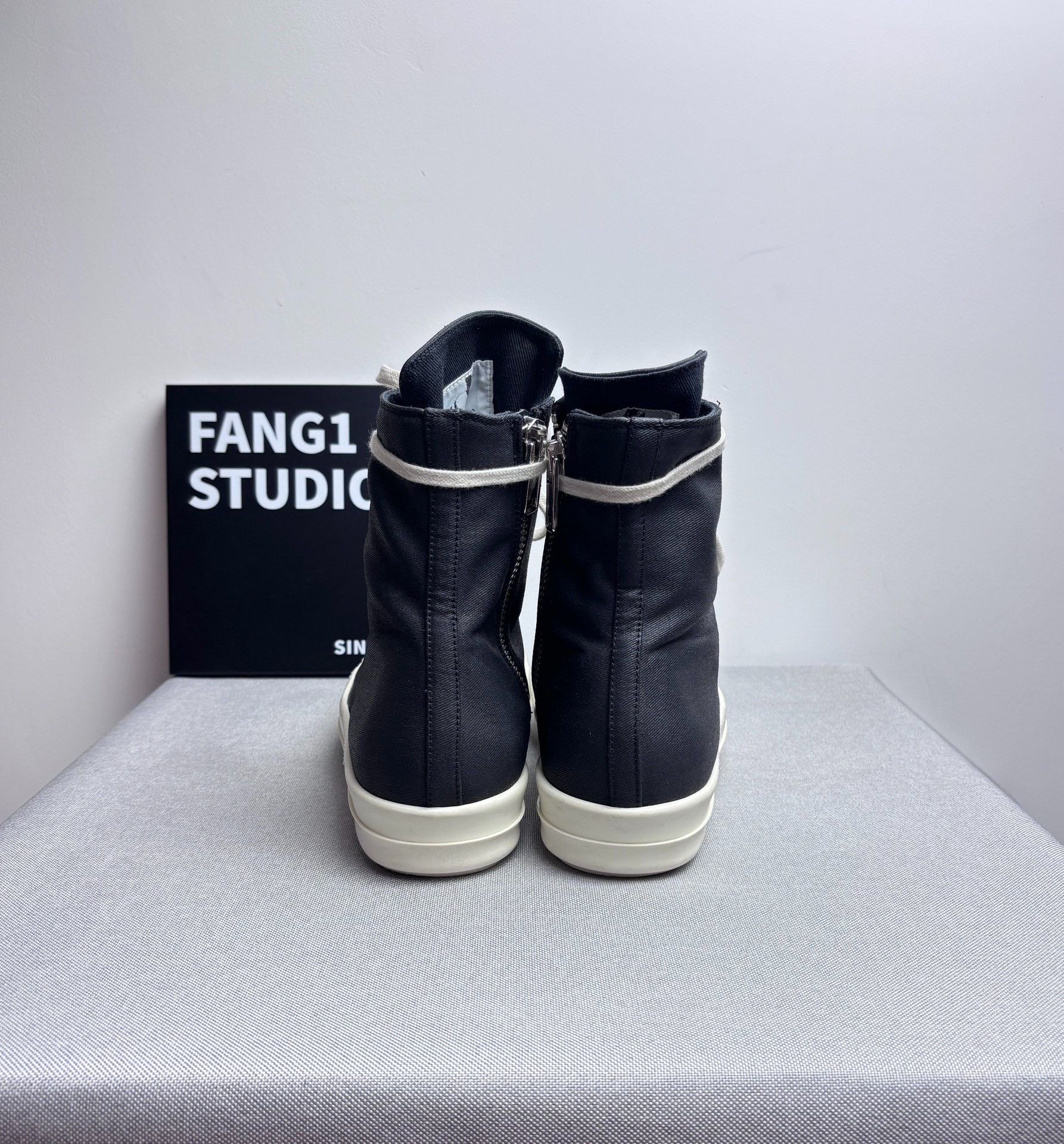 Rick Owens Rick Owens Hitop Sneakers 9.5 Men Size US 9.5 / EU 42-43 - 7 Thumbnail