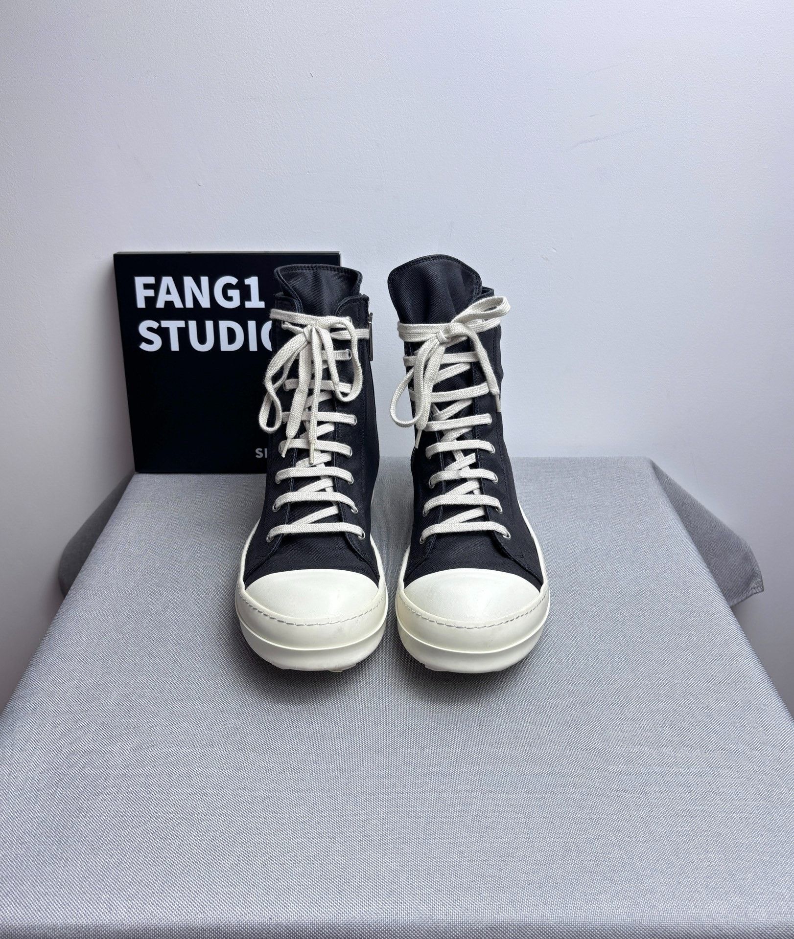 Rick Owens Rick Owens Hitop Sneakers 9.5 Men Size US 9.5 / EU 42-43 - 2 Thumbnail