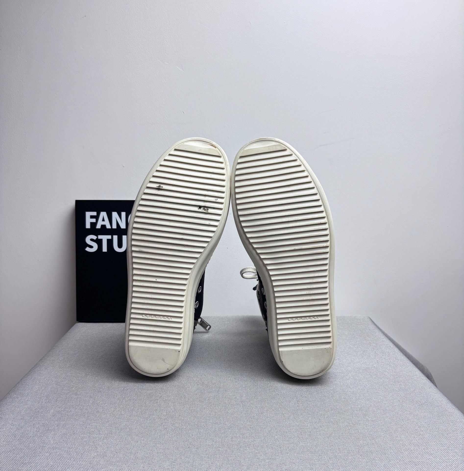 Rick Owens Rick Owens Hitop Sneakers 9.5 Men Size US 9.5 / EU 42-43 - 8 Thumbnail
