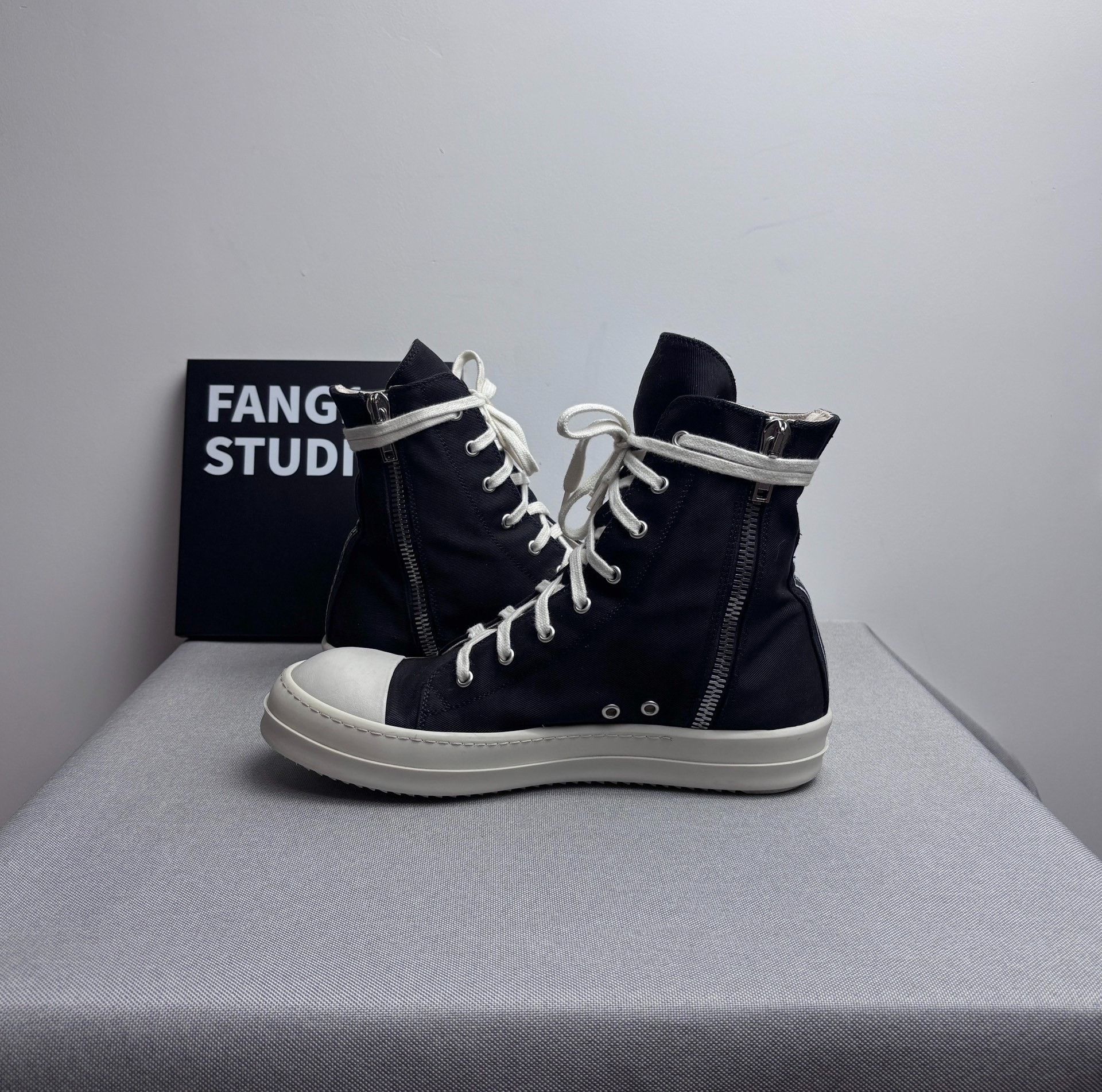 Rick Owens Rick Owens Hitop Sneakers 9 Men Size US 9 / EU 42 - 6 Thumbnail