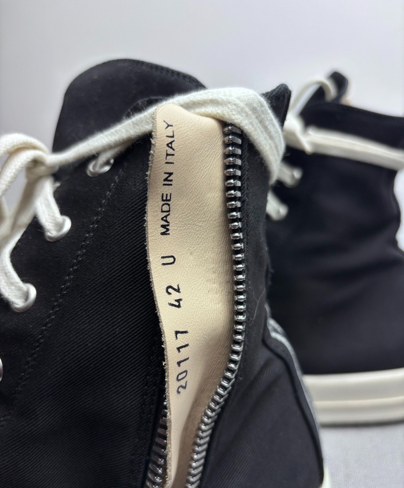 Rick Owens Rick Owens Hitop Sneakers 9 Men Size US 9 / EU 42 - 9 Thumbnail