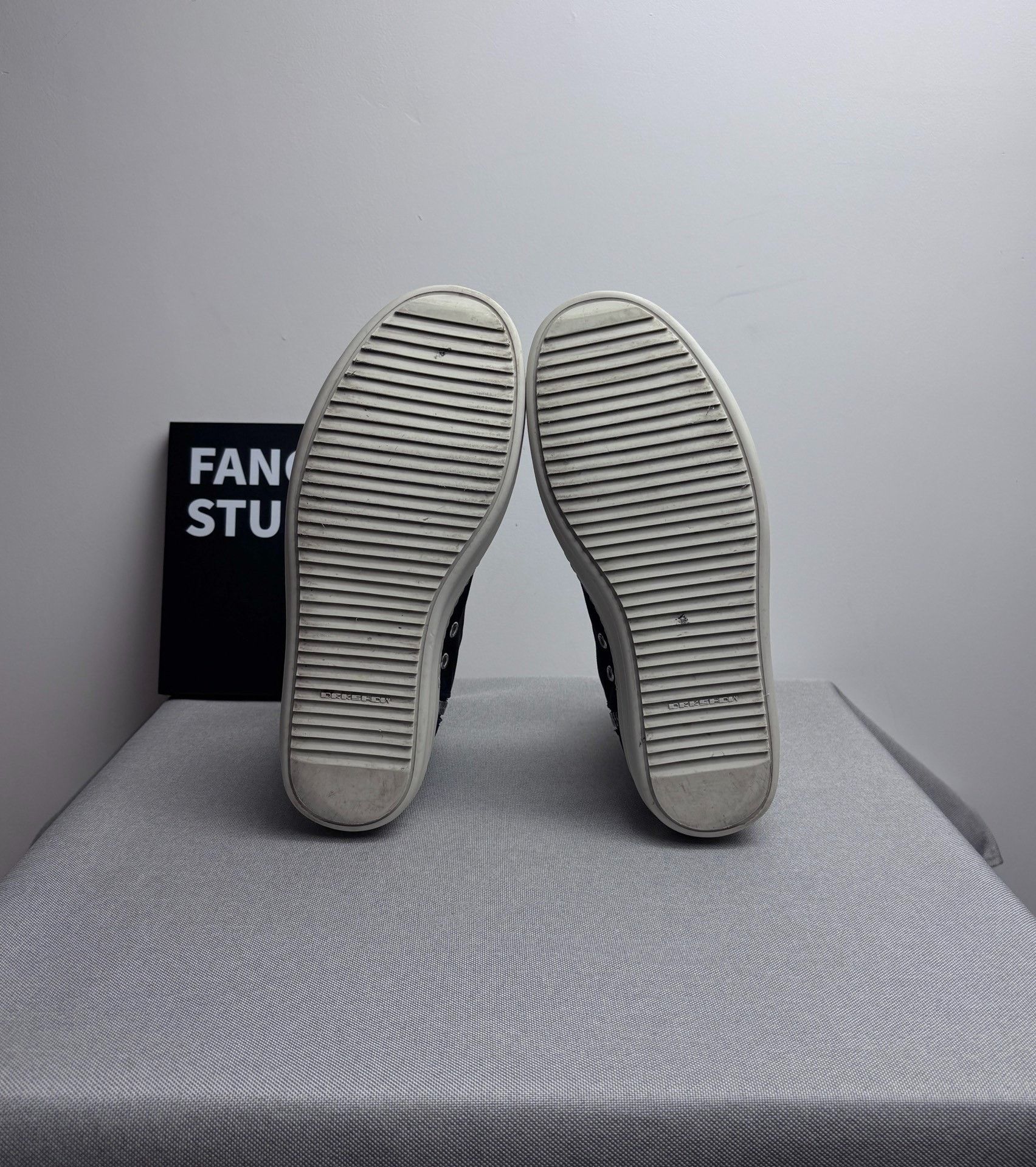 Rick Owens Rick Owens Hitop Sneakers 9 Men Size US 9 / EU 42 - 8 Thumbnail