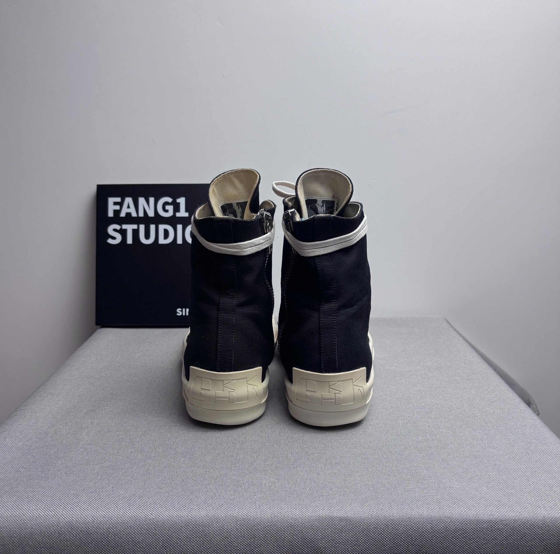 Rick Owens Rick Owens Hitop Sneakers 10 Men Size US 10 / EU 43 - 7 Thumbnail