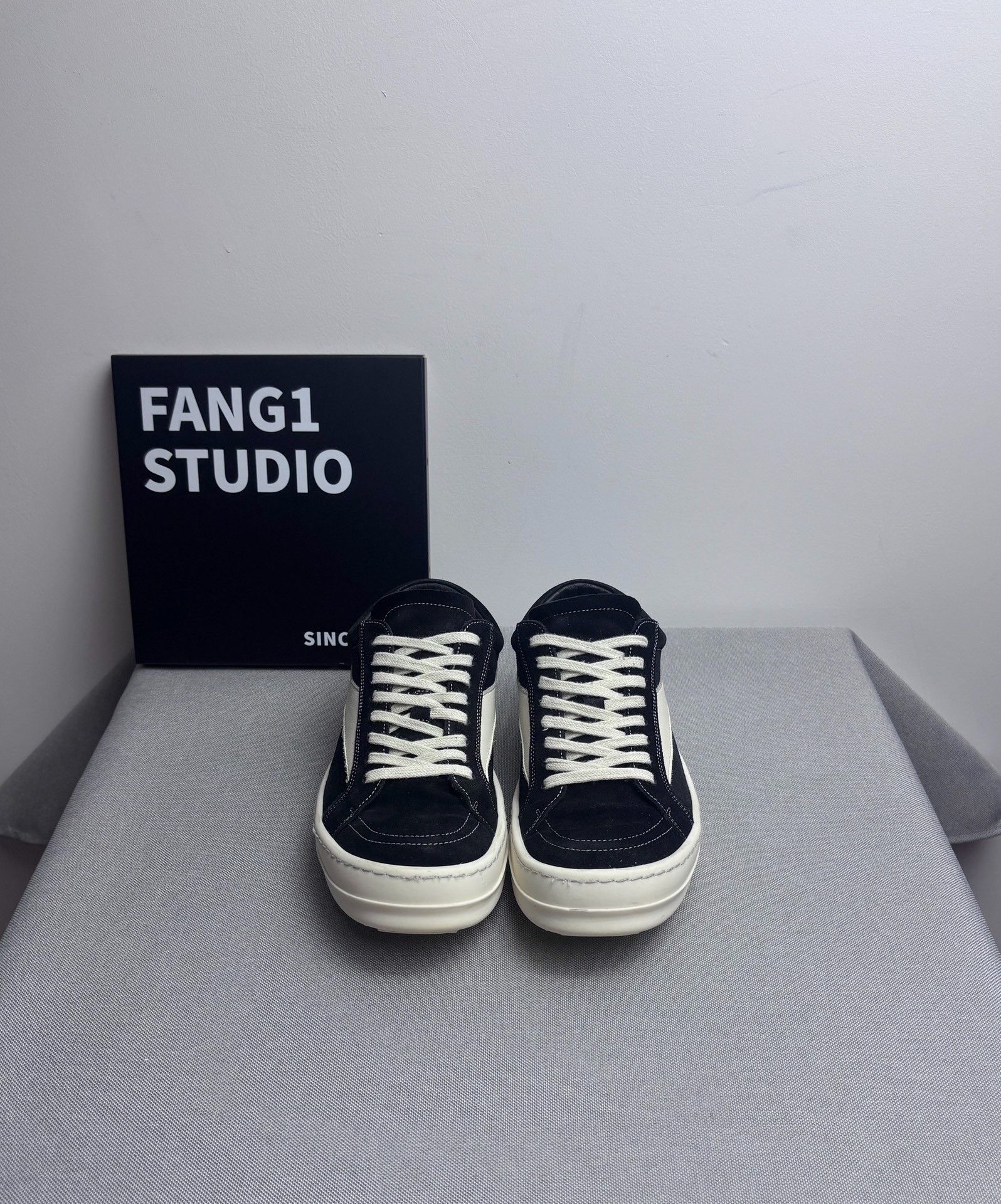 Rick Owens Rick Owens Suede Black Lowtop Sneakers us_8-5 Women Size US 8.5 / IT 38.5 - 2 Thumbnail