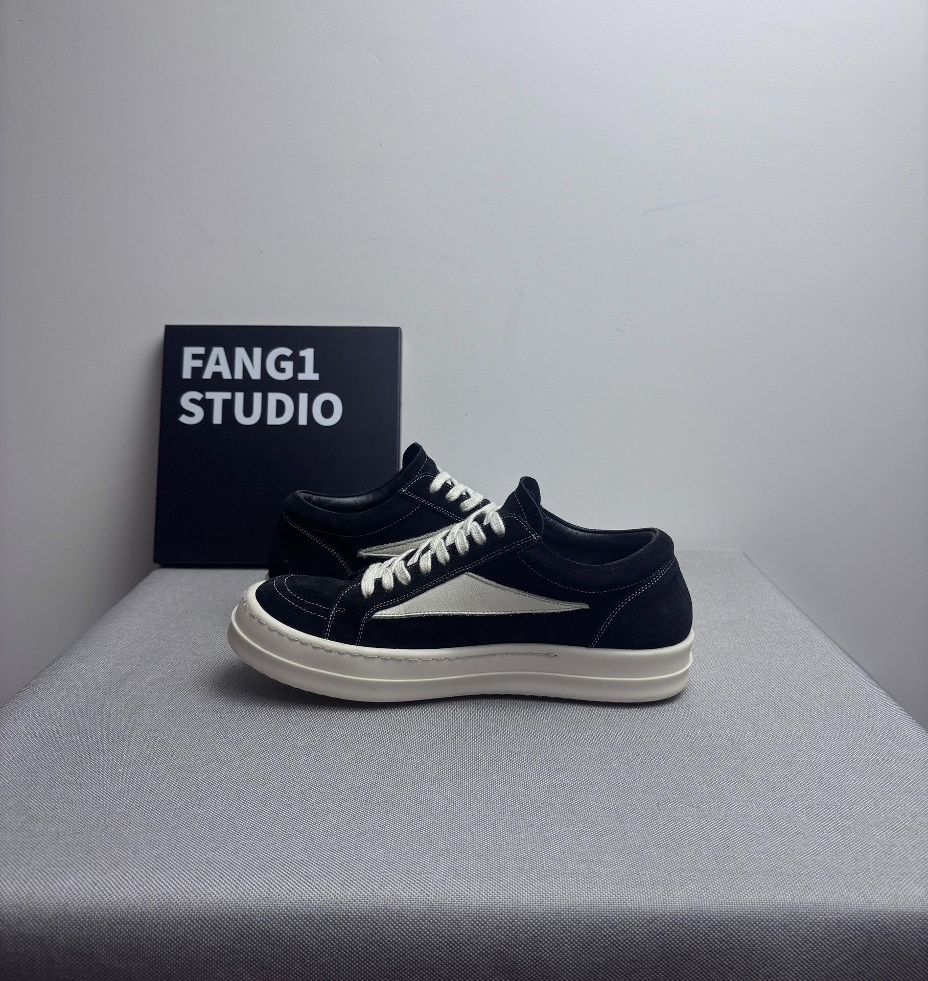 Rick Owens Rick Owens Suede Black Lowtop Sneakers us_8-5 Women Size US 8.5 / IT 38.5 - 6 Thumbnail
