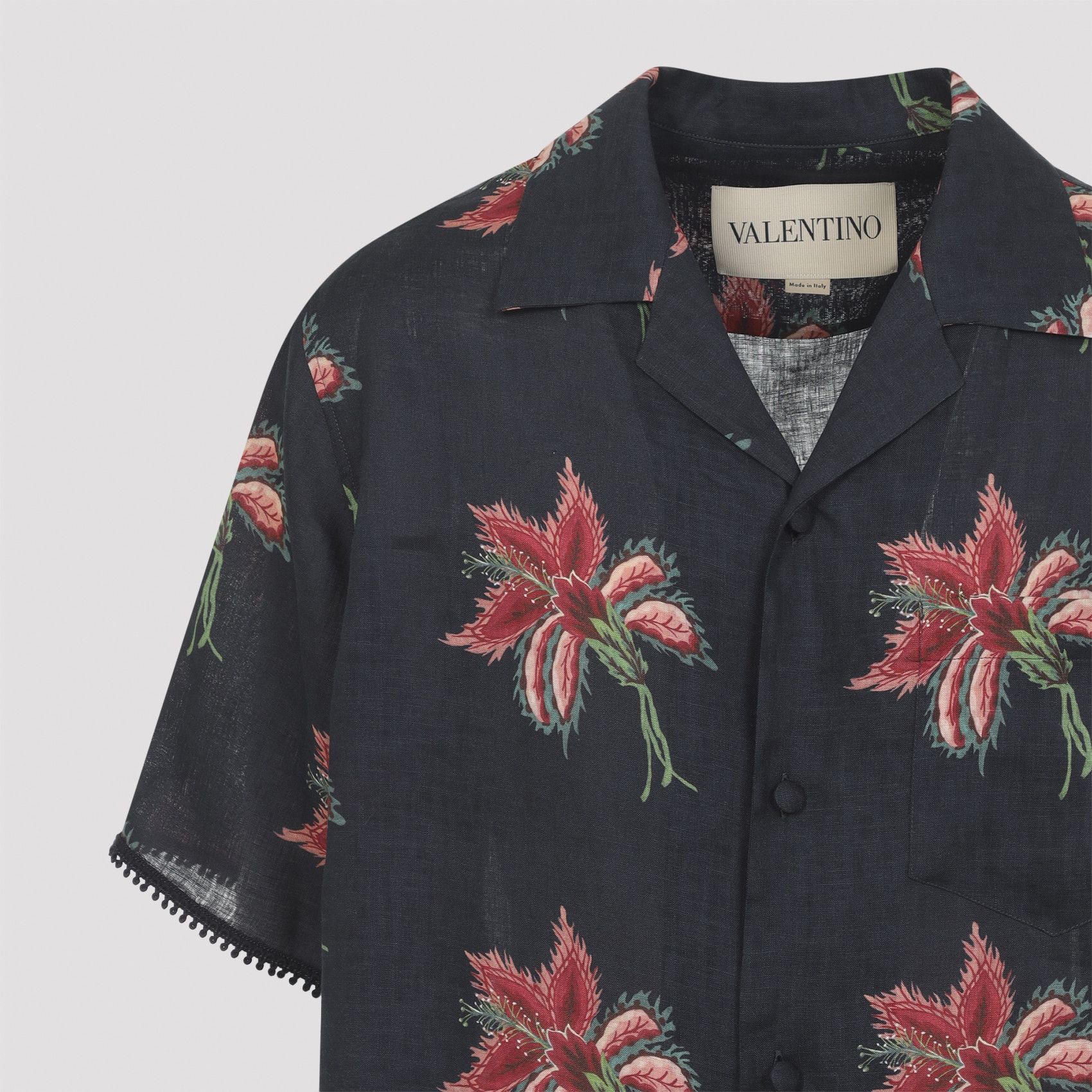 Valentino Valentino Short Sleeves Shirt Size US L / EU 52-54 / 3 - 3 Thumbnail